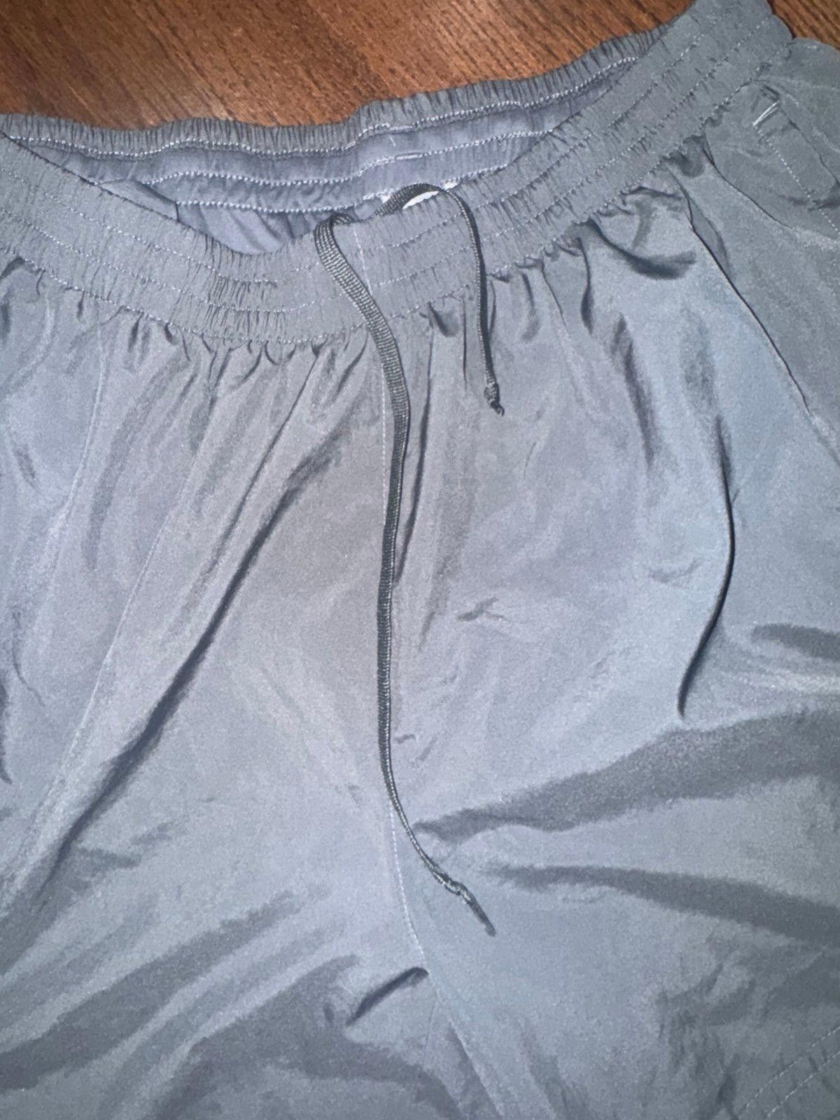 Adidas Adidas Running Shorts Shiny Stripes Silver Rare Sz XL 5” Size US 36 / EU 52 - 4 Thumbnail