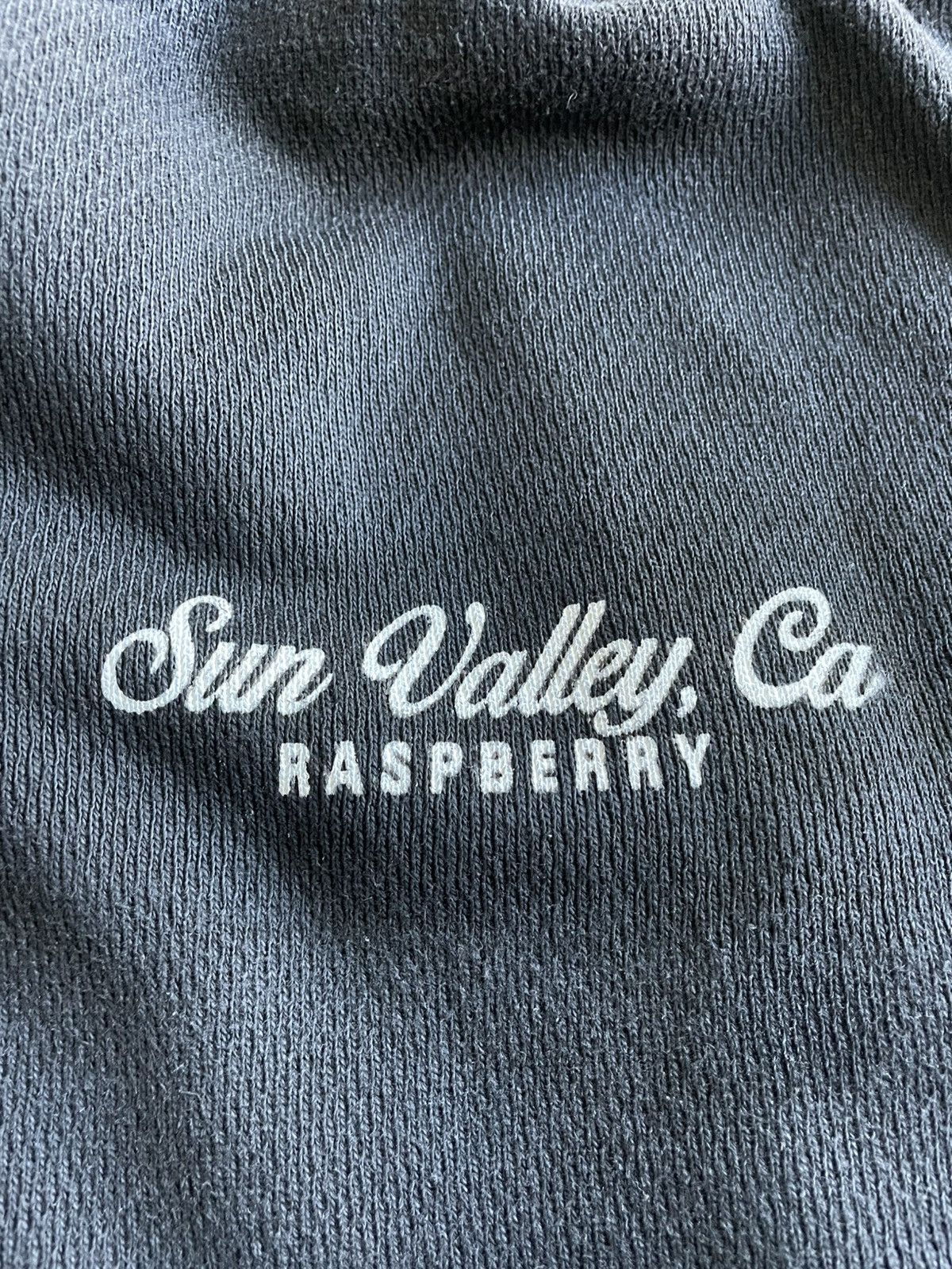 The GV Gallery GV GALLERY RASPBERRY HILLS 'SUN VALLEY' BLACK ZIP UP HOODIE Size US M / EU 48-50 / 2 - 8 Thumbnail
