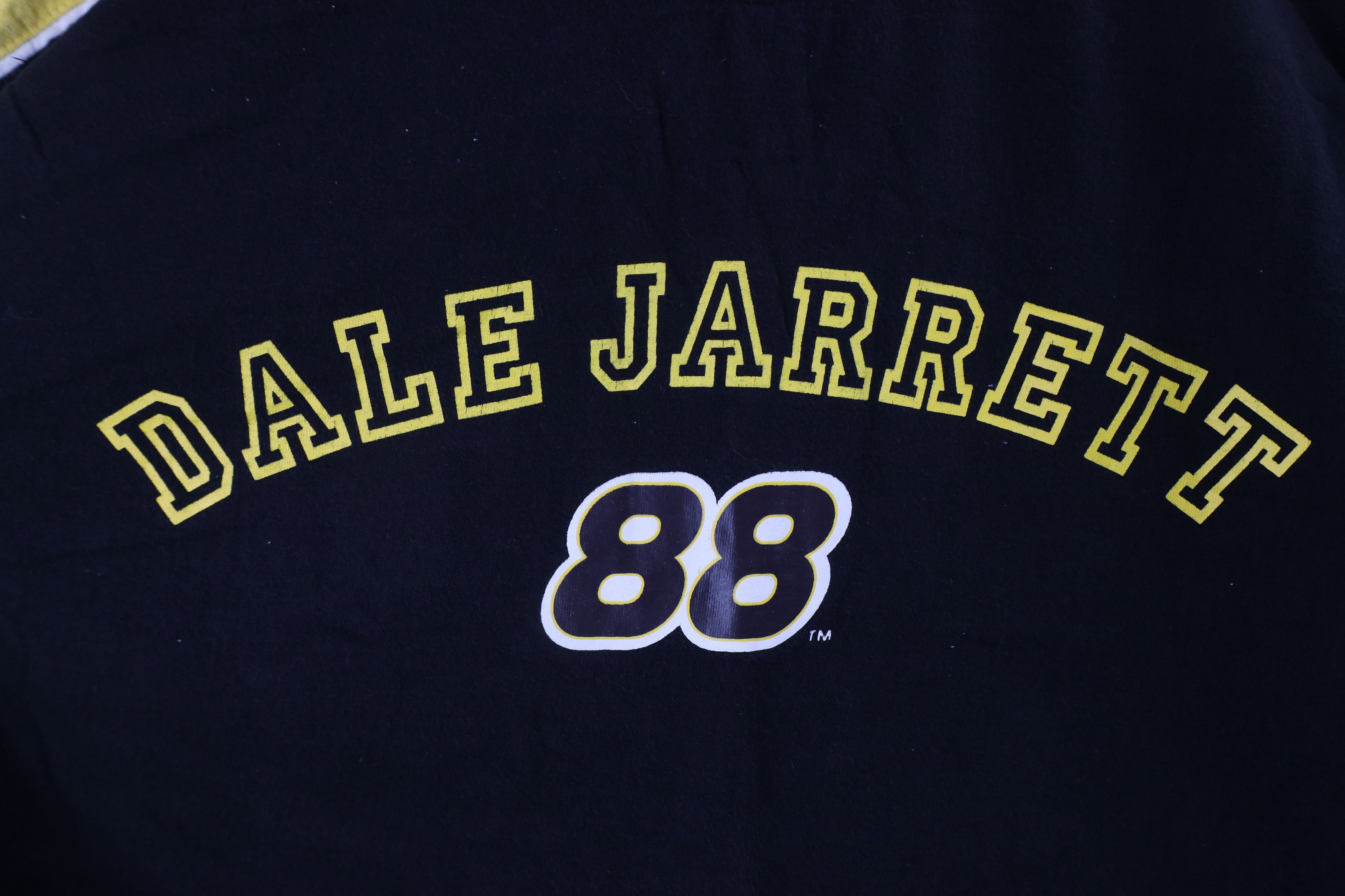 Vintage Vintage NASCAR Dale Jarrett Racing Long Sleeve T-Shirt Size US XL / EU 56 / 4 - 5 Thumbnail