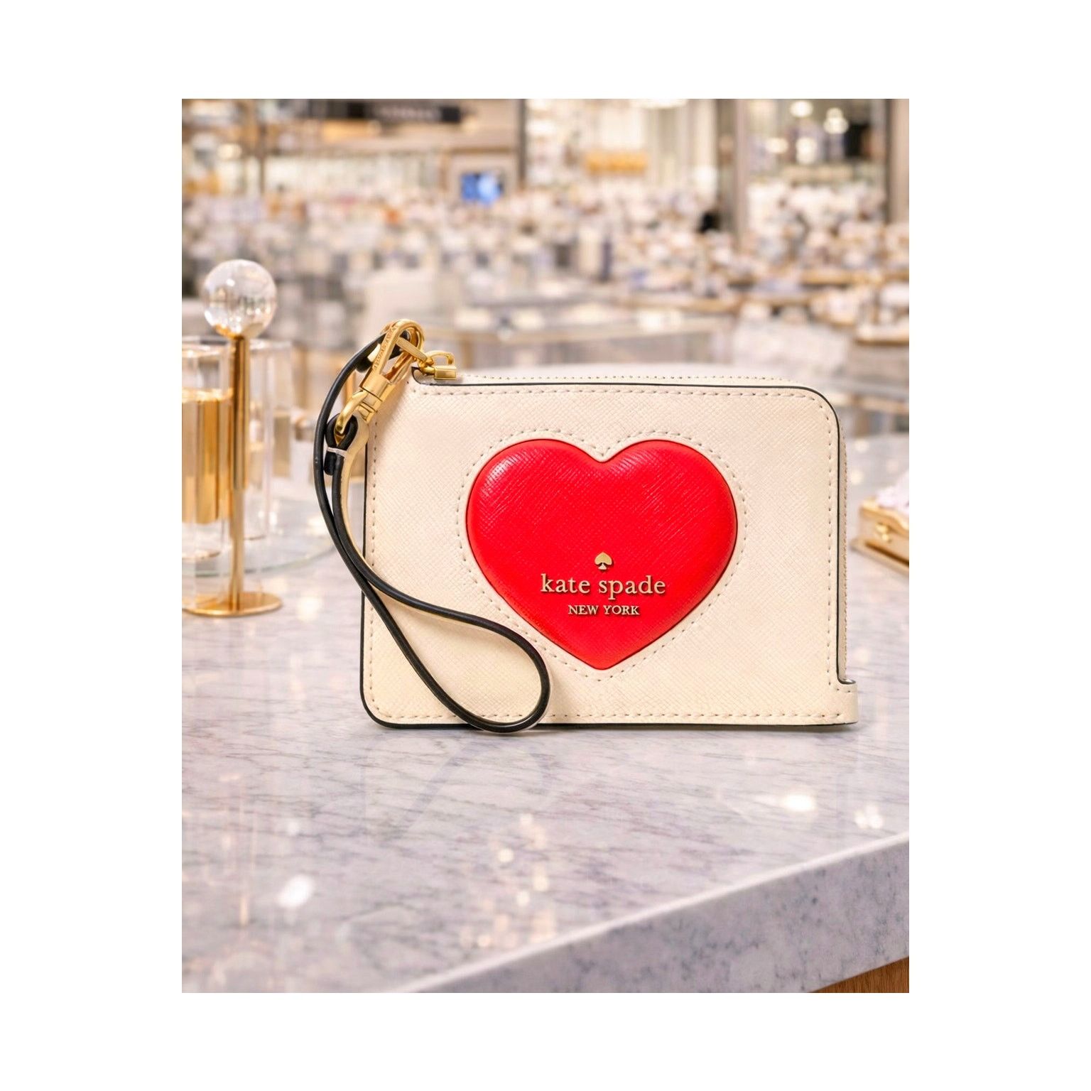 Kate Spade Kate Spade Madison Puffy Heart Card Holder Wristlet Meringue Size ONE SIZE - 1 Thumbnail
