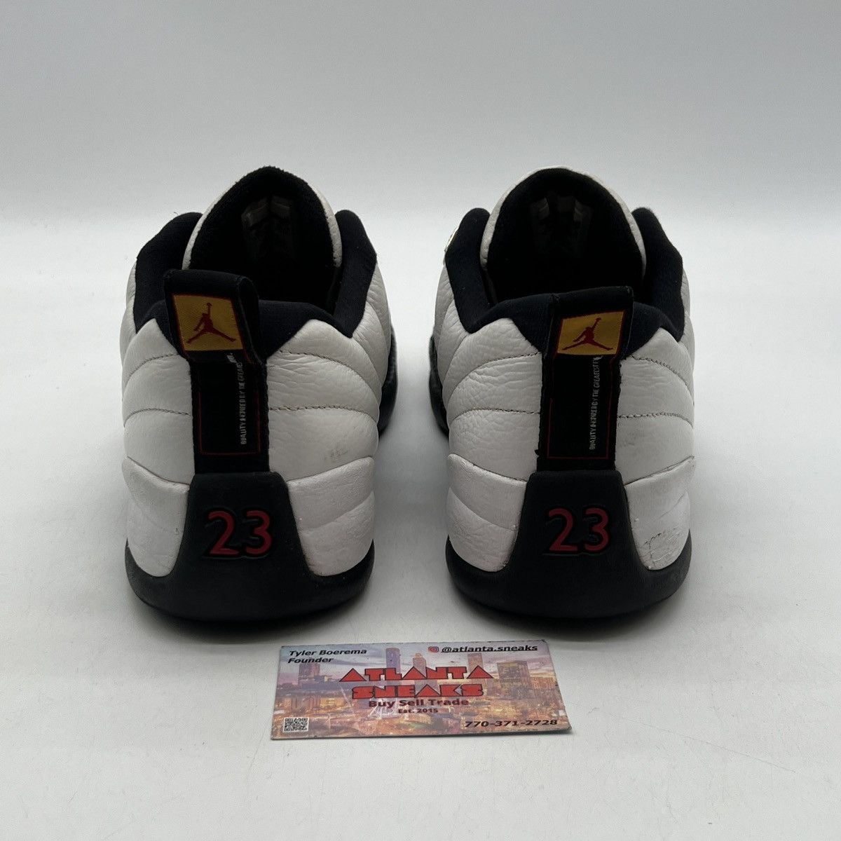 Jordan Brand Air jordan 12 low taxi Size US 10.5 / EU 43-44 - 3 Thumbnail