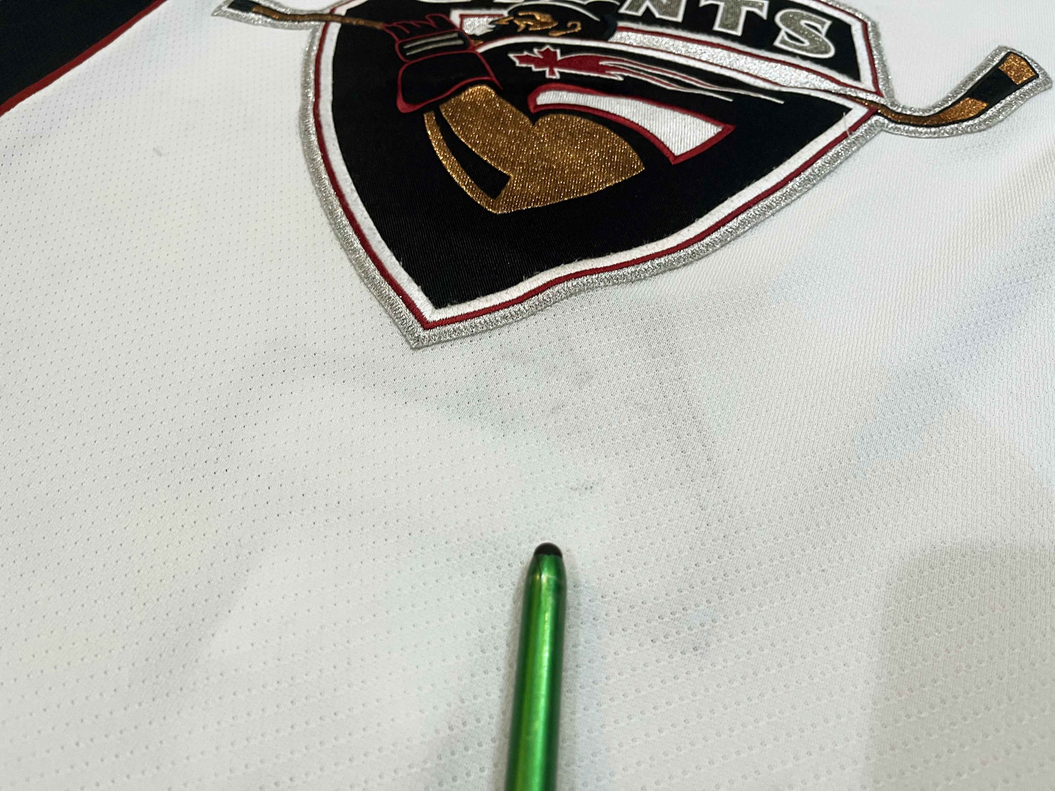 Reebok Reebok Authentic Vancouver Giants JONES #2 WHL Hockey Jersey Size US XL / EU 56 / 4 - 12 Thumbnail