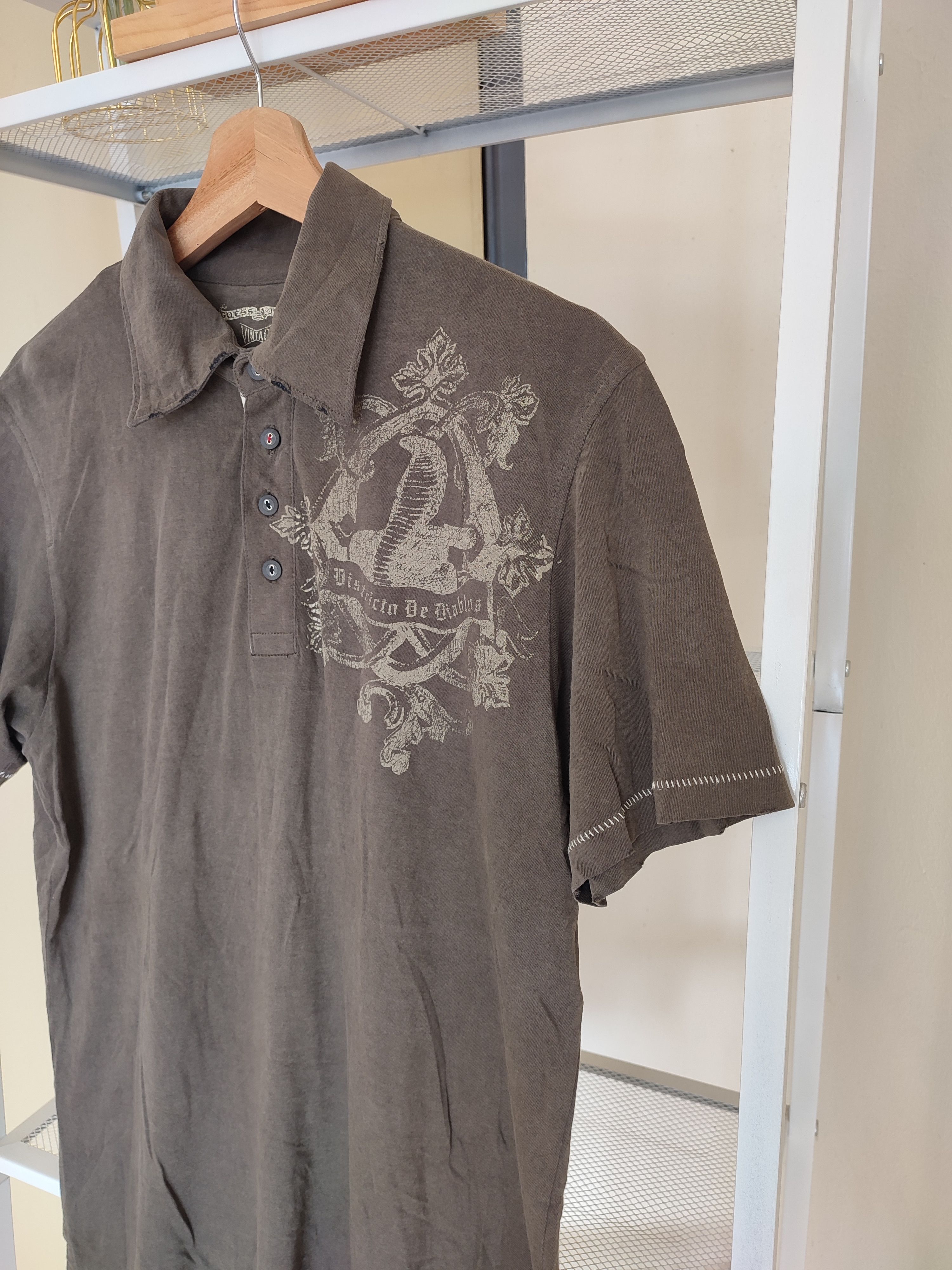 Guess 💥90s💥 Vintage Guess Snake Printed Tees Size US M / EU 48-50 / 2 - 5 Thumbnail