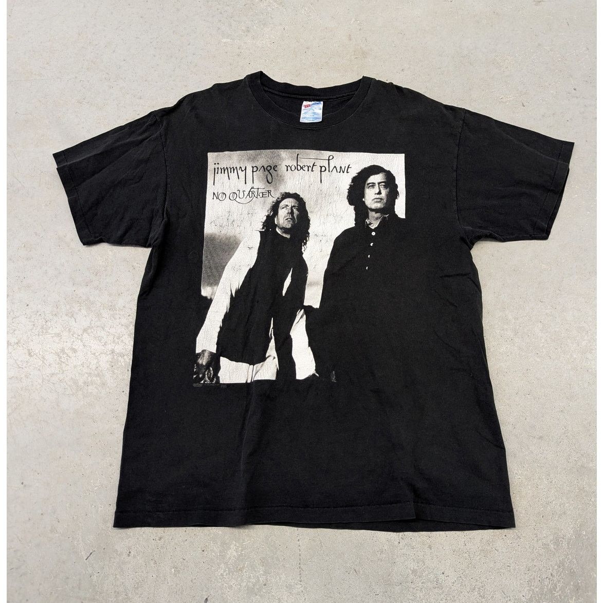 Band Tees × Hanes × Vintage Vintage 1995 Jimmy Page & Robert Plant World Tour T-shirt Size US XL / EU 56 / 4 - 1 Thumbnail