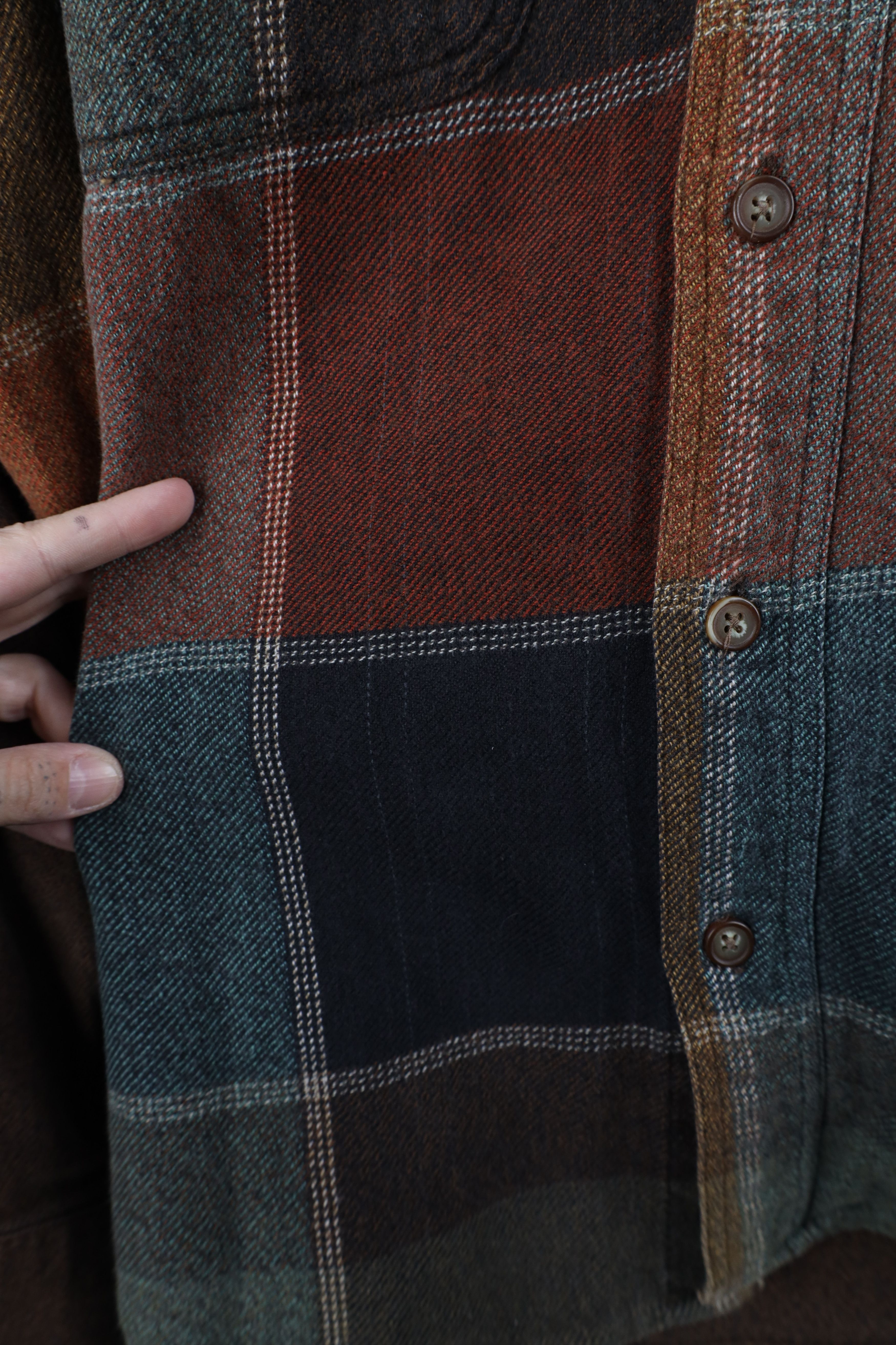 Vintage Vintage 90s Streetwear Checkered Elbow Patch Button Shirt Size US XL / EU 56 / 4 - 8 Thumbnail