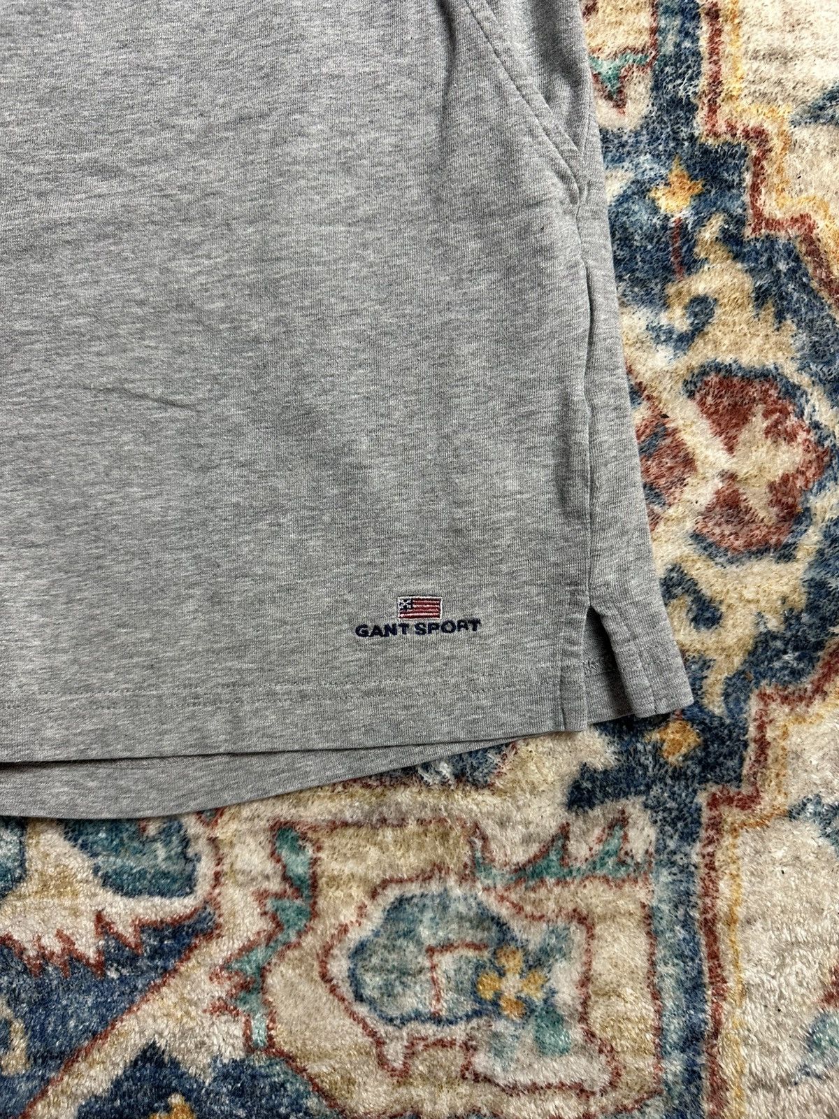 Vintage Vintage Gant Sport Grey Sweat Shorts Size 36 Size US 36 / EU 52 - 4 Thumbnail