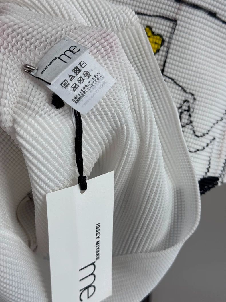 Issey Miyake Issey Miyake size:one size White round-neck short-sleeved Size XS / US 0-2 / IT 36-38 - 3 Thumbnail