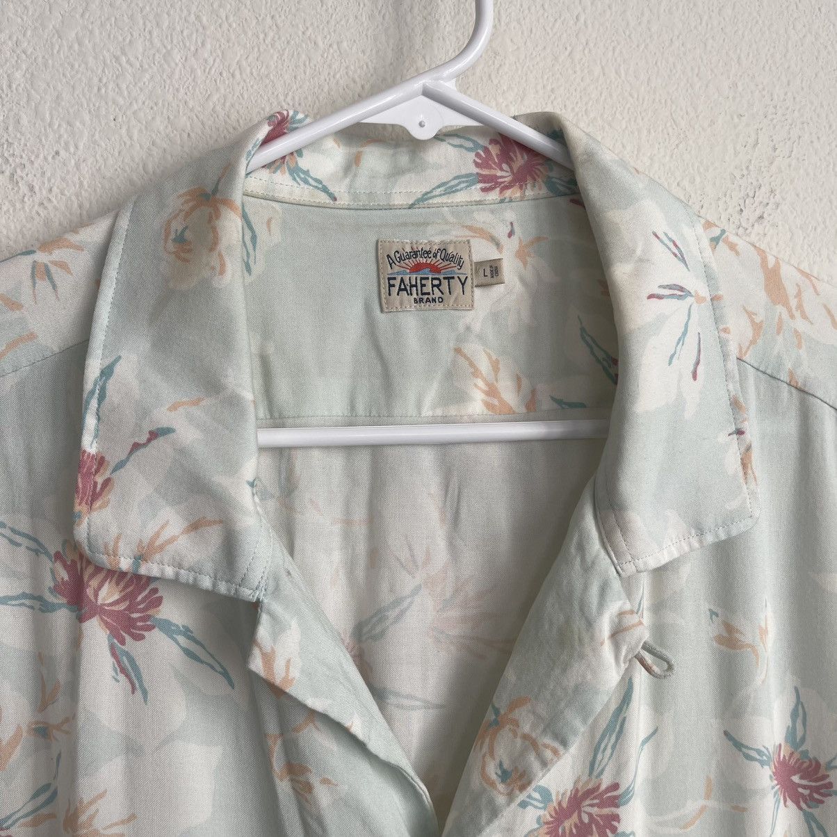 Faherty Faherty Floral Button Down Short Sleeve Recycled Rayon Shirt Size US L / EU 52-54 / 3 - 4 Thumbnail