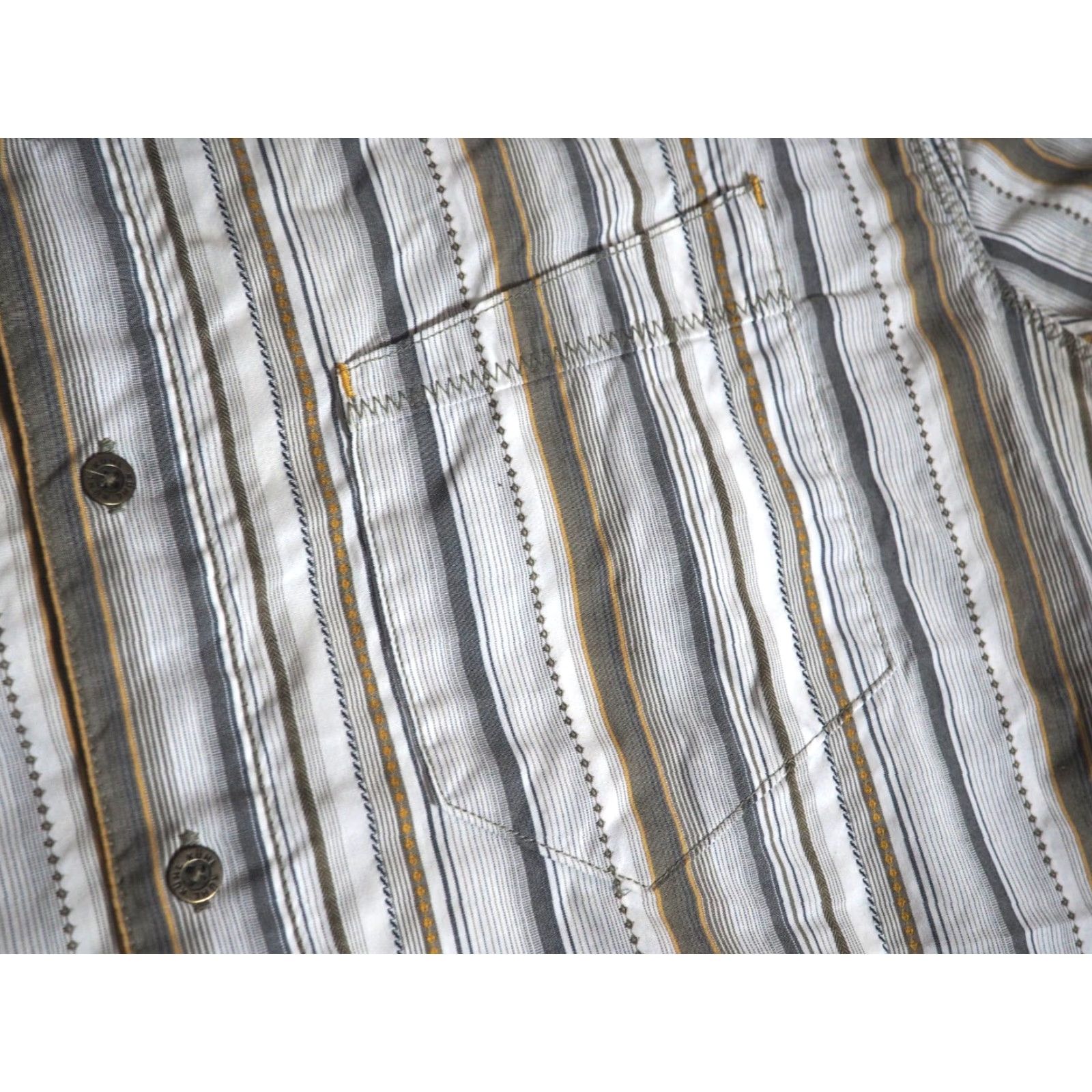 Vintage VTG Kuhl Shirt Outdoor Slant Pocket White Beige Striped Button-Up M Men Cotton Short Sleeve - 22.5" Pit to Pit 29" Length Size US M / EU 48-50 / 2 - 4 Thumbnail