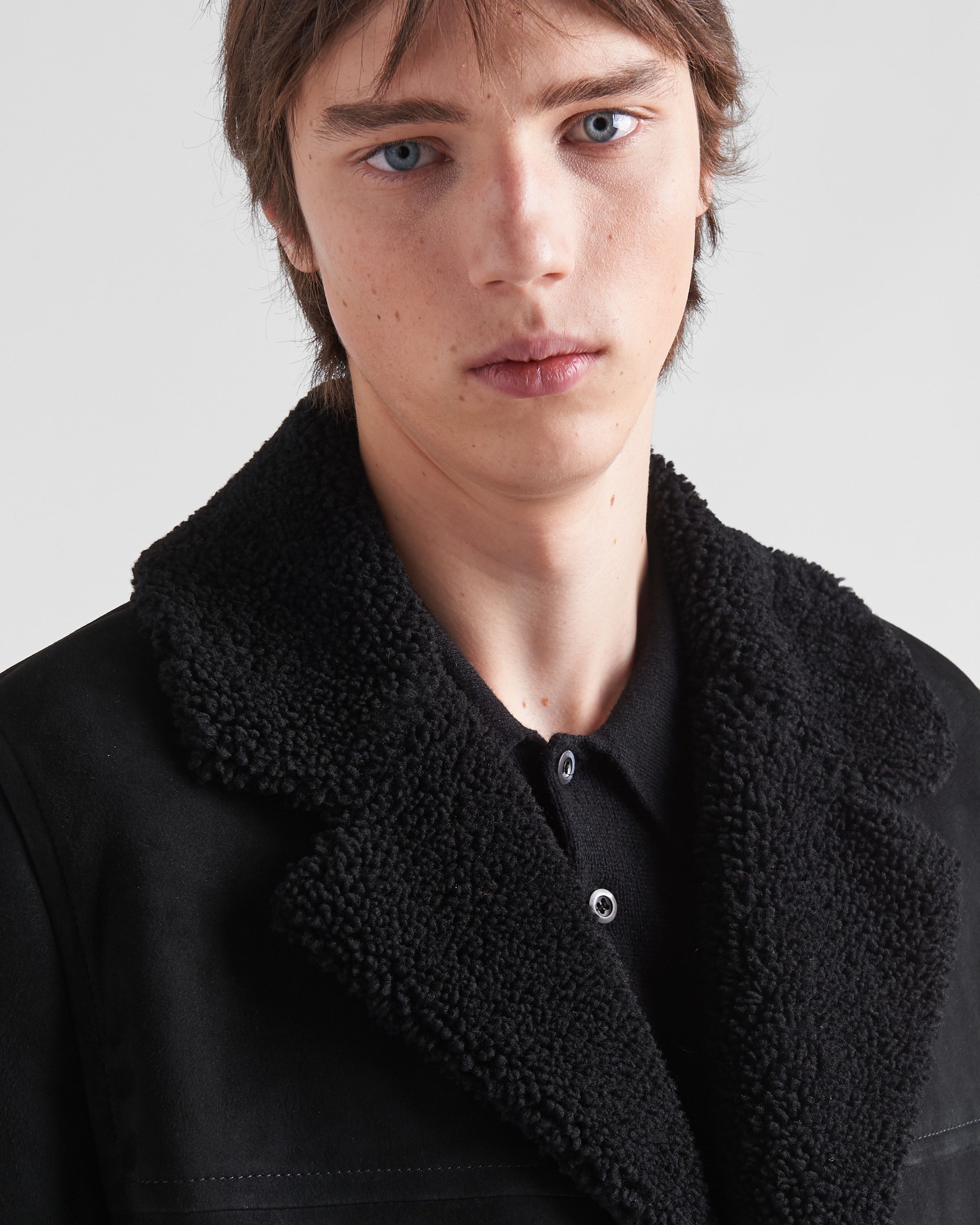 Prada o1bcso1str1025 Montone Old Shearling Coat in Navy Size US M / EU 48-50 / 2 - 5 Thumbnail