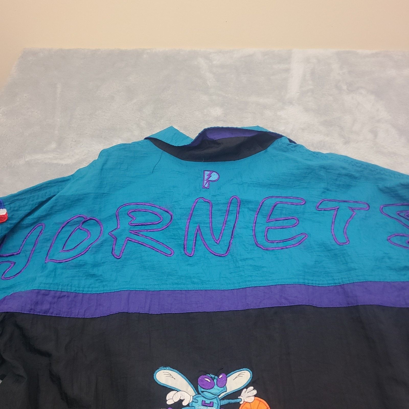 Pro Player Vintage 90s Charlotte Hornets NBA Pro Player Jacket Size XL Size US XL / EU 56 / 4 - 12 Thumbnail