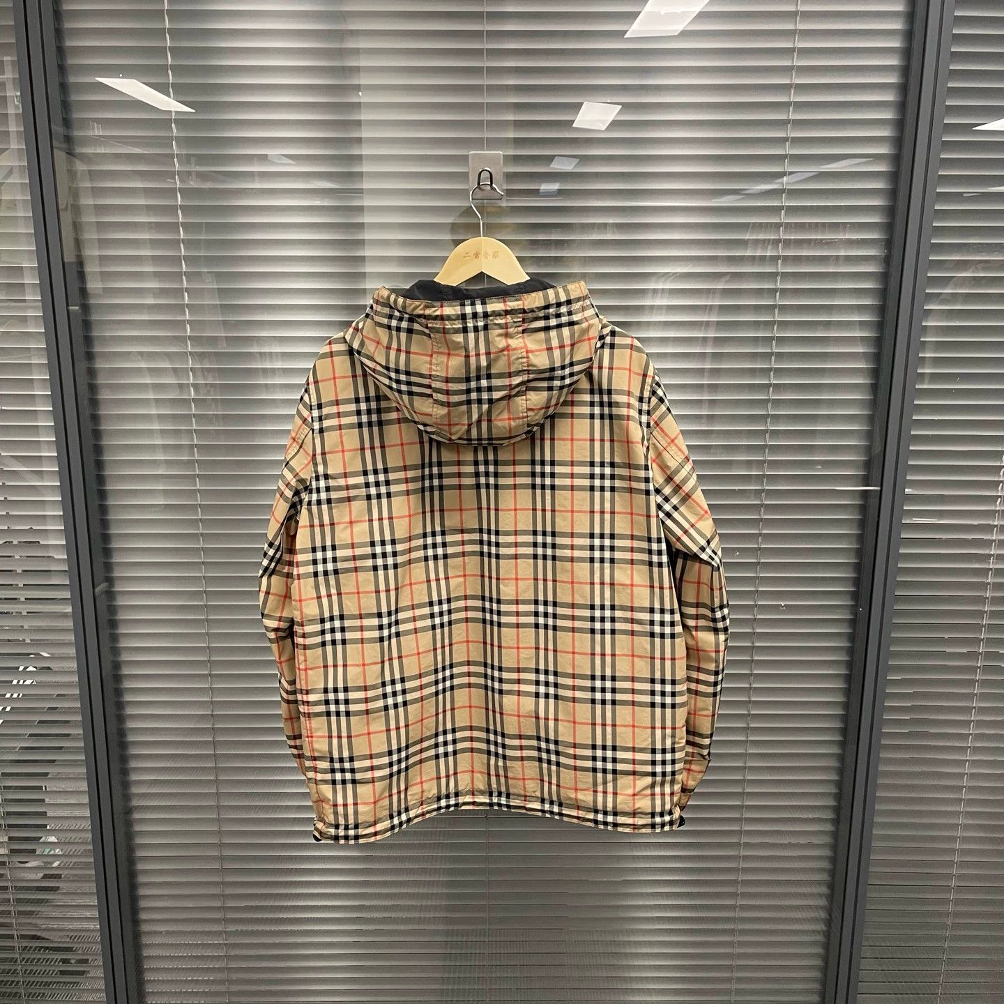 Burberry Burberry Classic Double-Sided Zip Jacket M Size US M / EU 48-50 / 2 - 2 Thumbnail