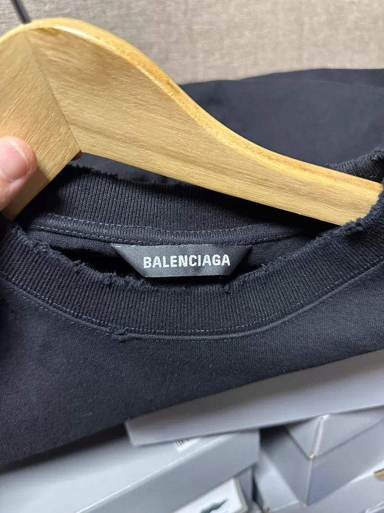 Balenciaga Balenciaga Limited Washed Distressed Long Sleeve T-Shirt Size US S / EU 44-46 / 1 - 6 Thumbnail