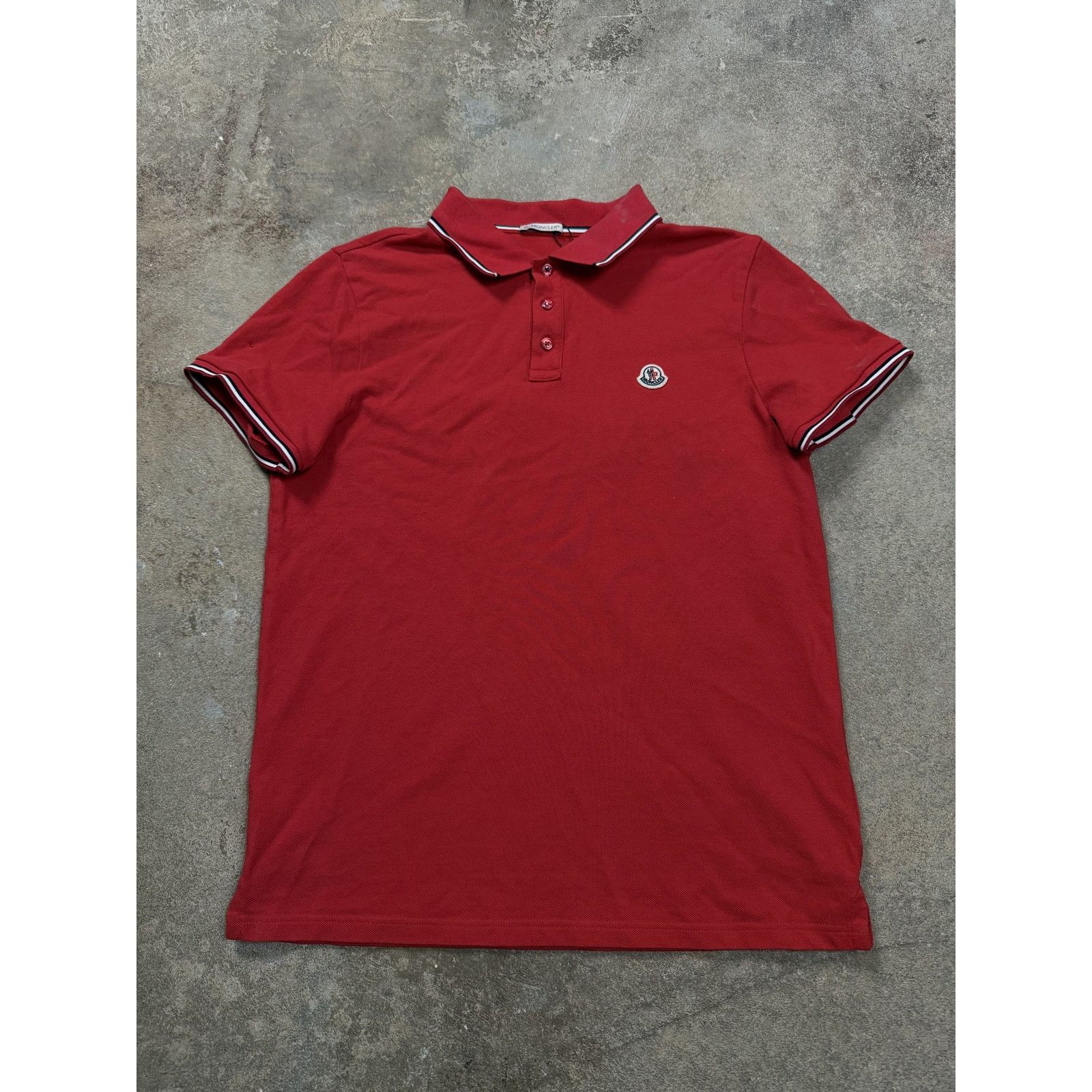 Moncler Moncler Polo Red Used Large Size US L / EU 52-54 / 3 - 1 Thumbnail