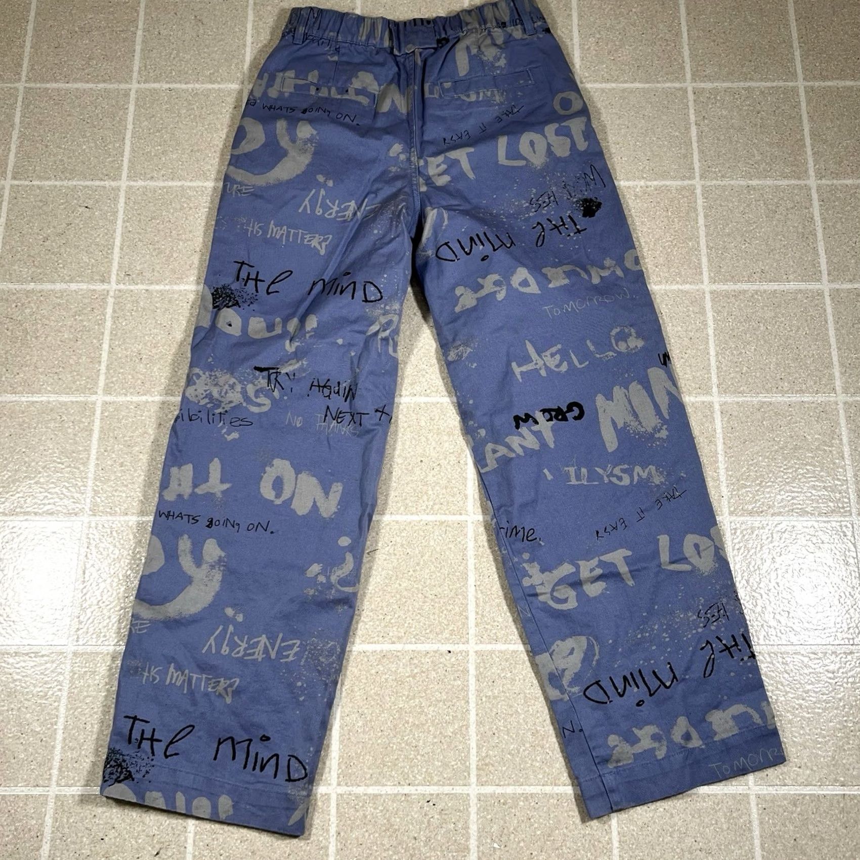 Urban Outfitters VINTAGE Urban Outfitters Pants Mens S Purple Allover Graffiti Print Baggy Wide Leg Shirt Size US 29 - 3 Thumbnail