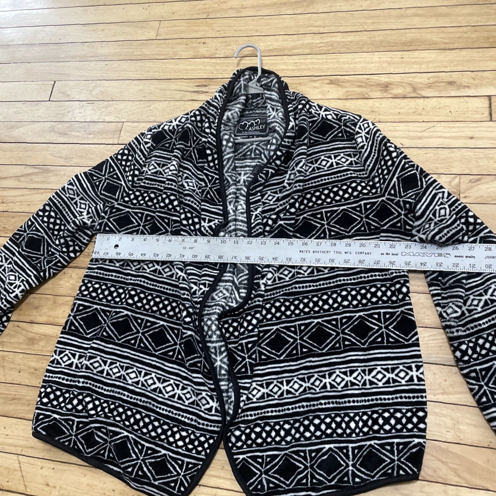 Vintage VINTAGE Ashley Open Fleece Wrap Women 3X Geometric Black White Southwestern Cardigan Size XXL / US 16-18 / IT 52-54 - 6 Thumbnail