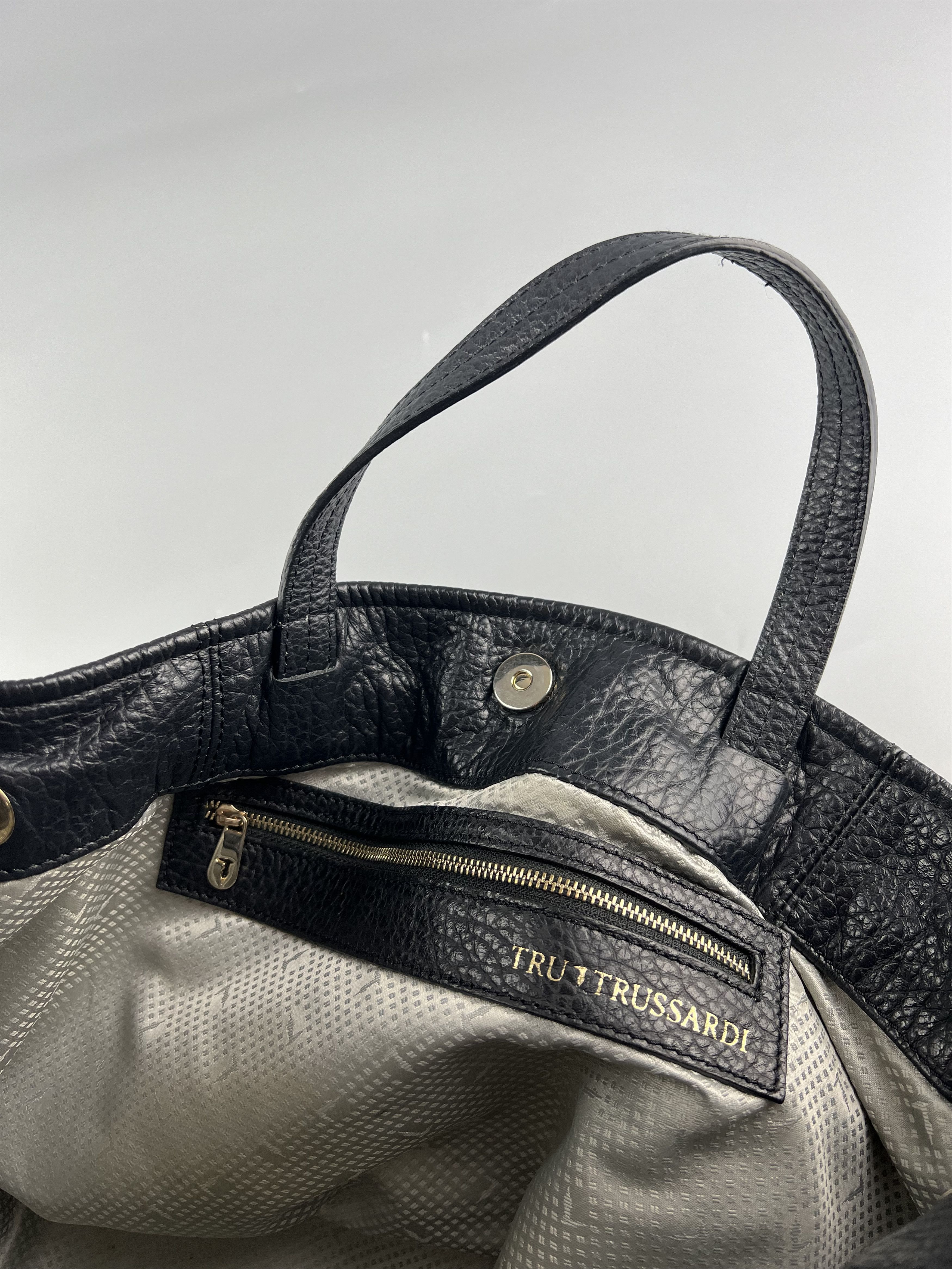 Trussardi Trussardi Women's Black Leather Shoulder Bag Crossbody Size ONE SIZE - 12 Thumbnail