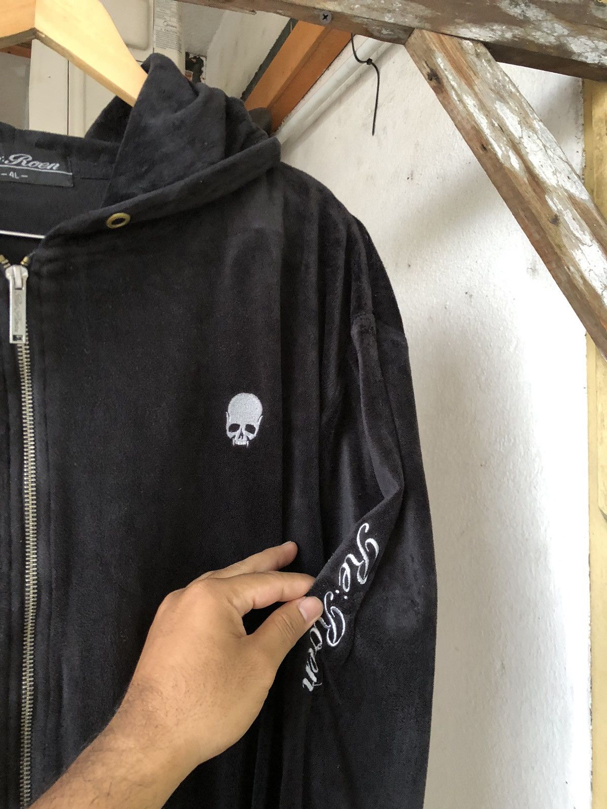 If Six Was Nine Punk Style Roen Embroidery Small Skulls Velvet Hoodief Size US XXL / EU 58 / 5 - 5 Thumbnail