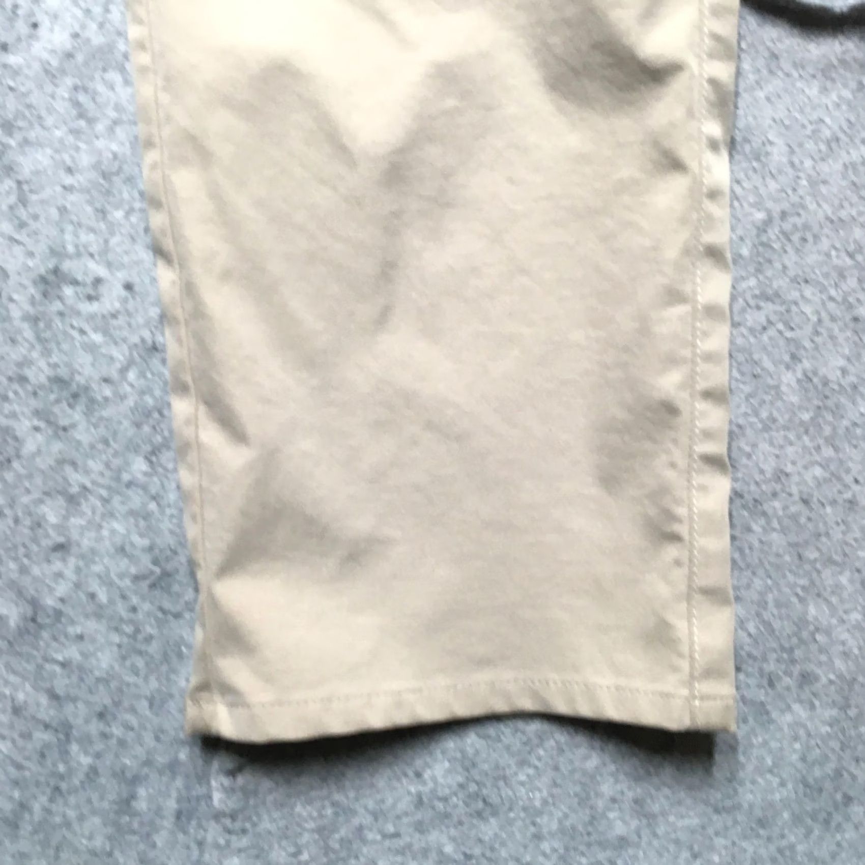 Peter Millar VINTAGE Peter Millar EB66 Pants Mens 34x32 Beige Khaki 5-Pocket Golf Performance Size US 34 / EU 50 - 2 Thumbnail