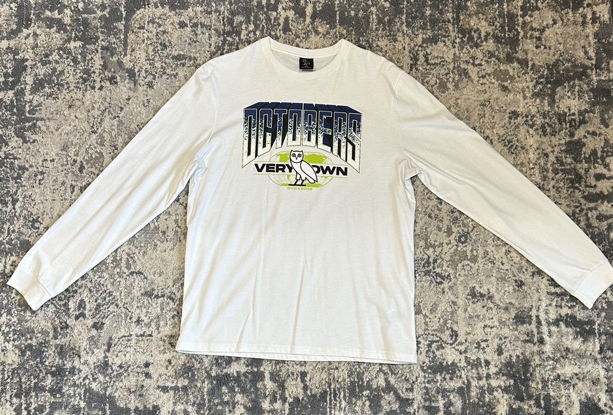 October's Very Own October’s Very Own Long Sleeve Size US L / EU 52-54 / 3 - 2 Thumbnail