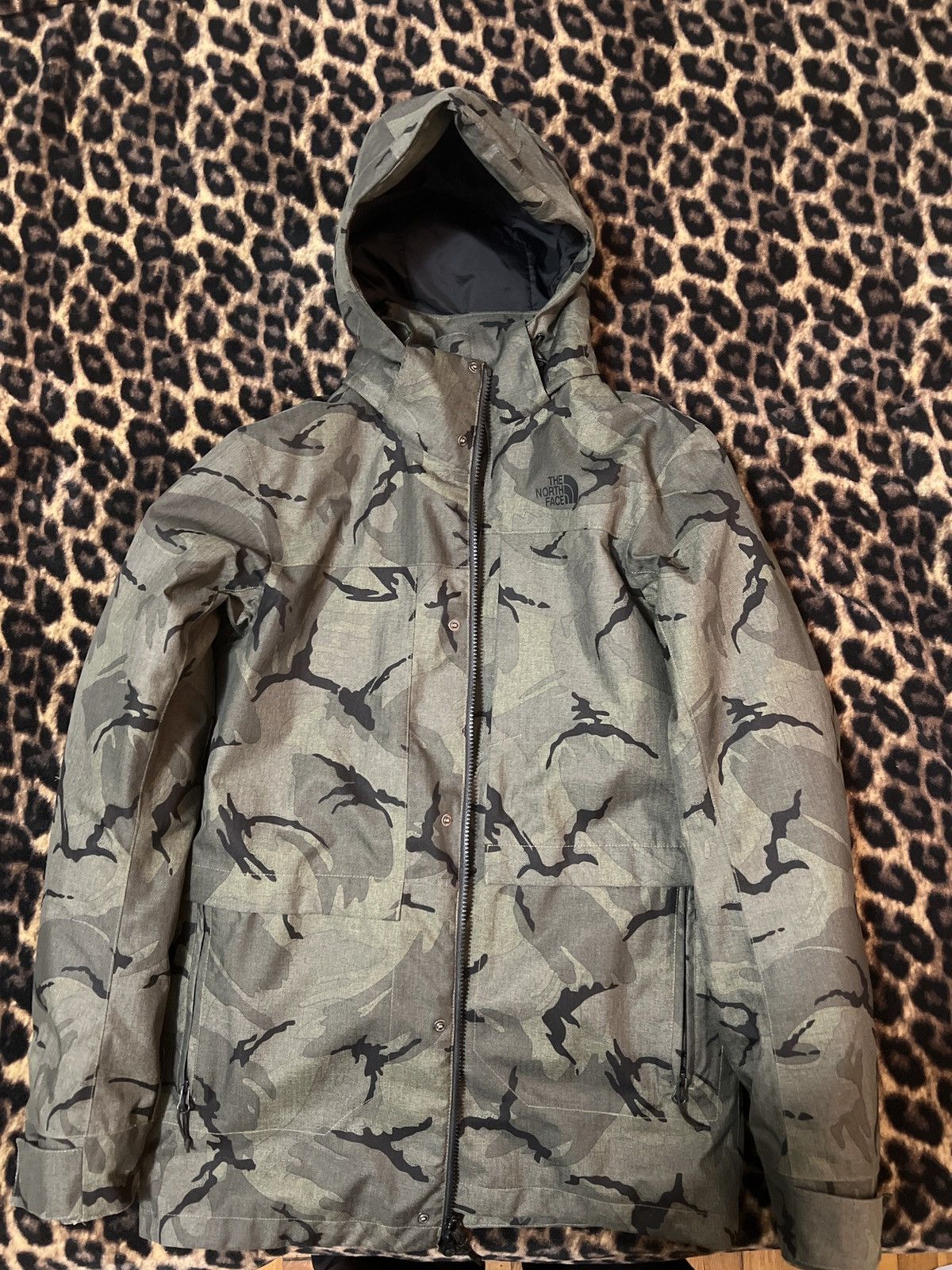 The North Face North Face Camo Big Jacket/Coat Size US S / EU 44-46 / 1 - 1 Thumbnail