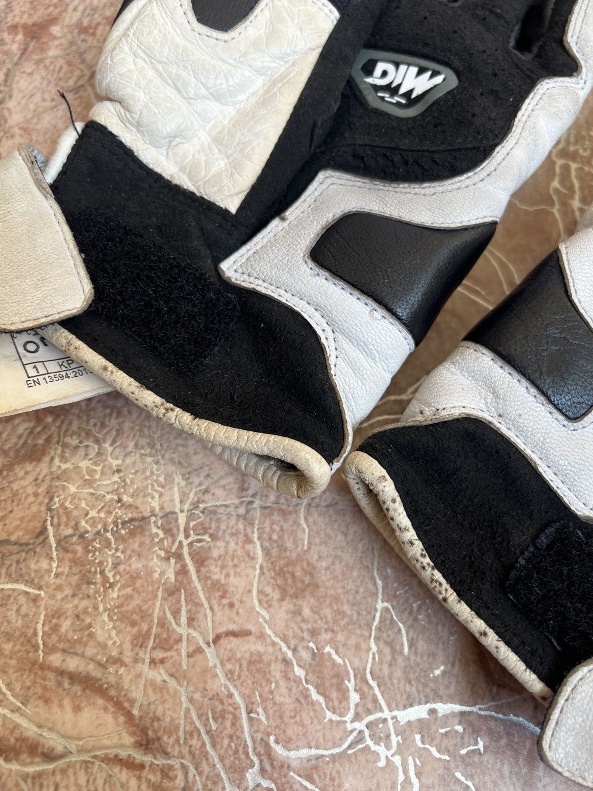 Dainese Vintage Y2K Dainese punk rock biker moto gloves leather