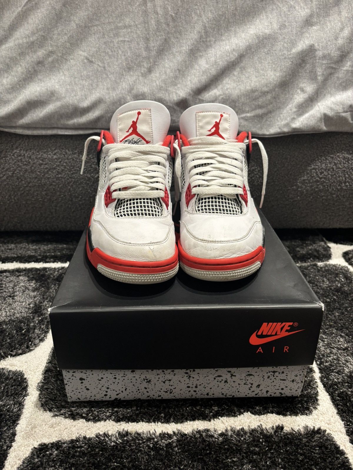 Jordan Brand × Nike Jordan 4 Fire Red Size US 10 / EU 43 - 2 Thumbnail