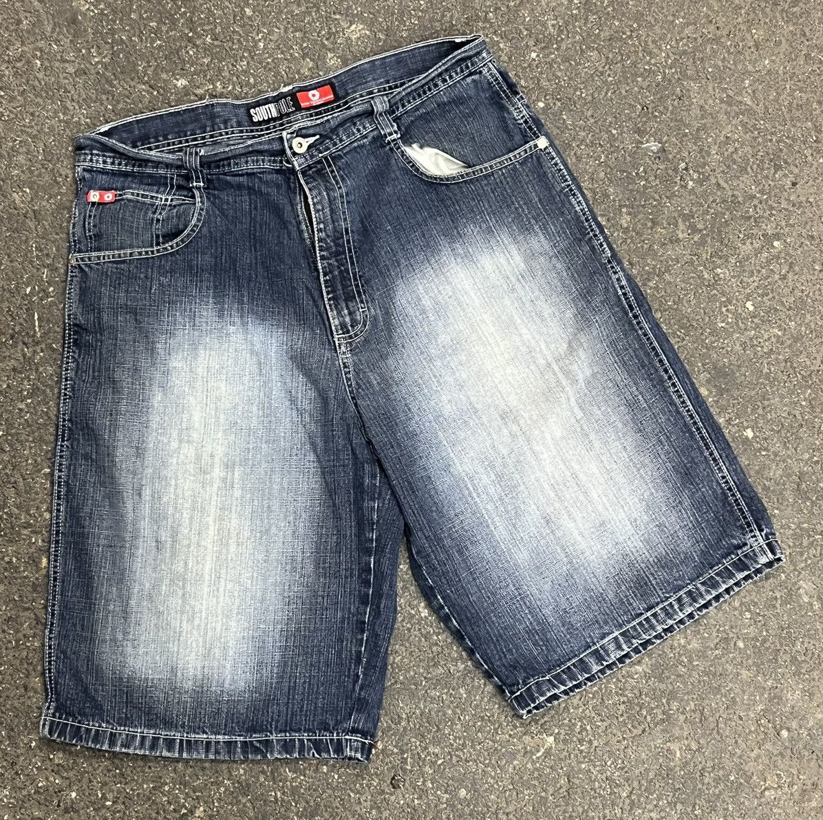 Southpole Baggy fit y2k Southpole red tab jorts hype rare skater Size US 34 / EU 50 - 5 Thumbnail