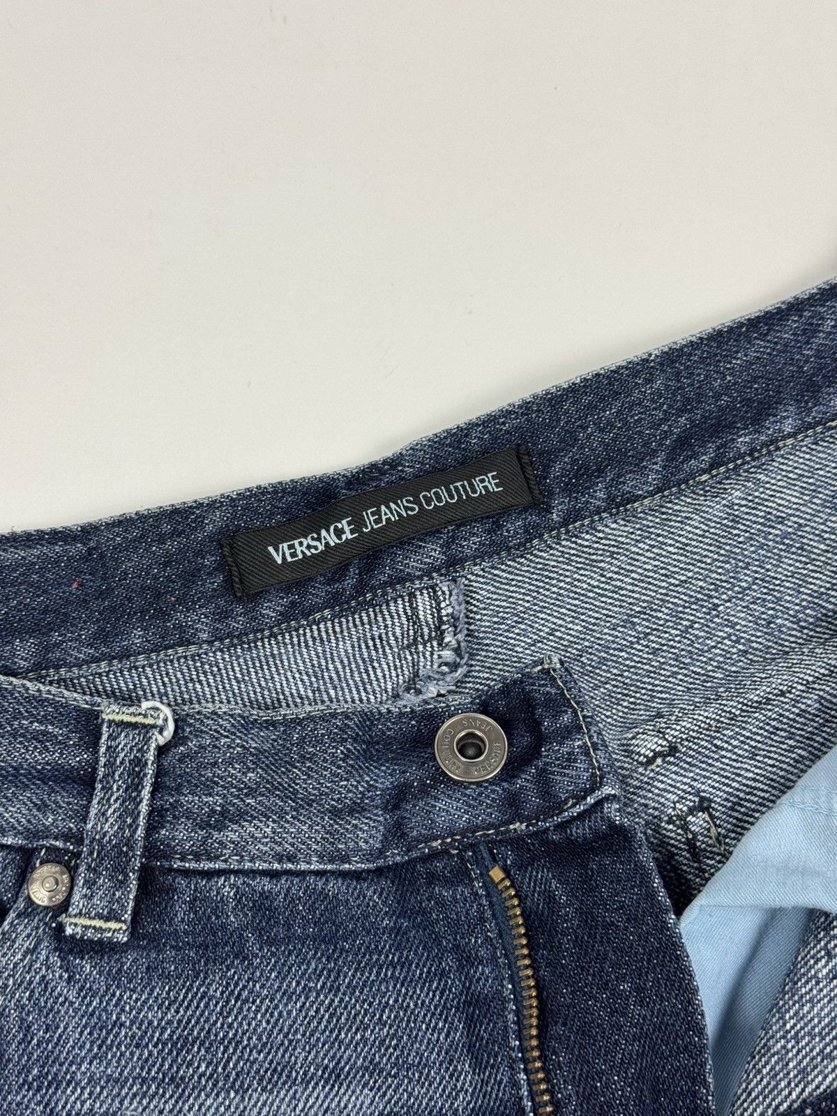 Versace Jeans Couture Distressed Versace Jeans Couture Washed Denim Jeans Size US 33 - 11 Thumbnail