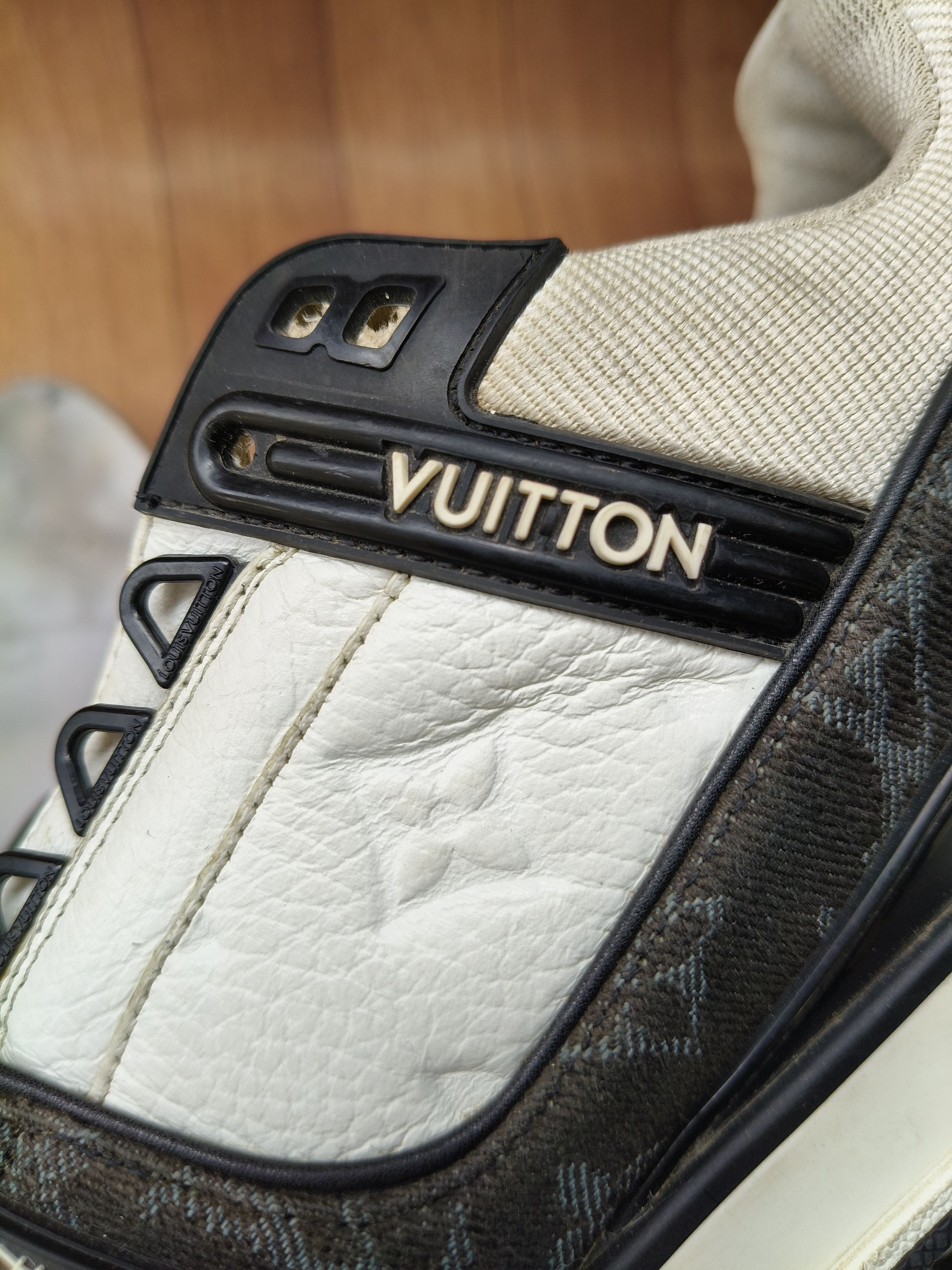 Louis Vuitton Louis Vuitton Trainers Sneakers Trainer Shoes Size 8 / 41 Size US 8 / EU 41 - 23 Thumbnail