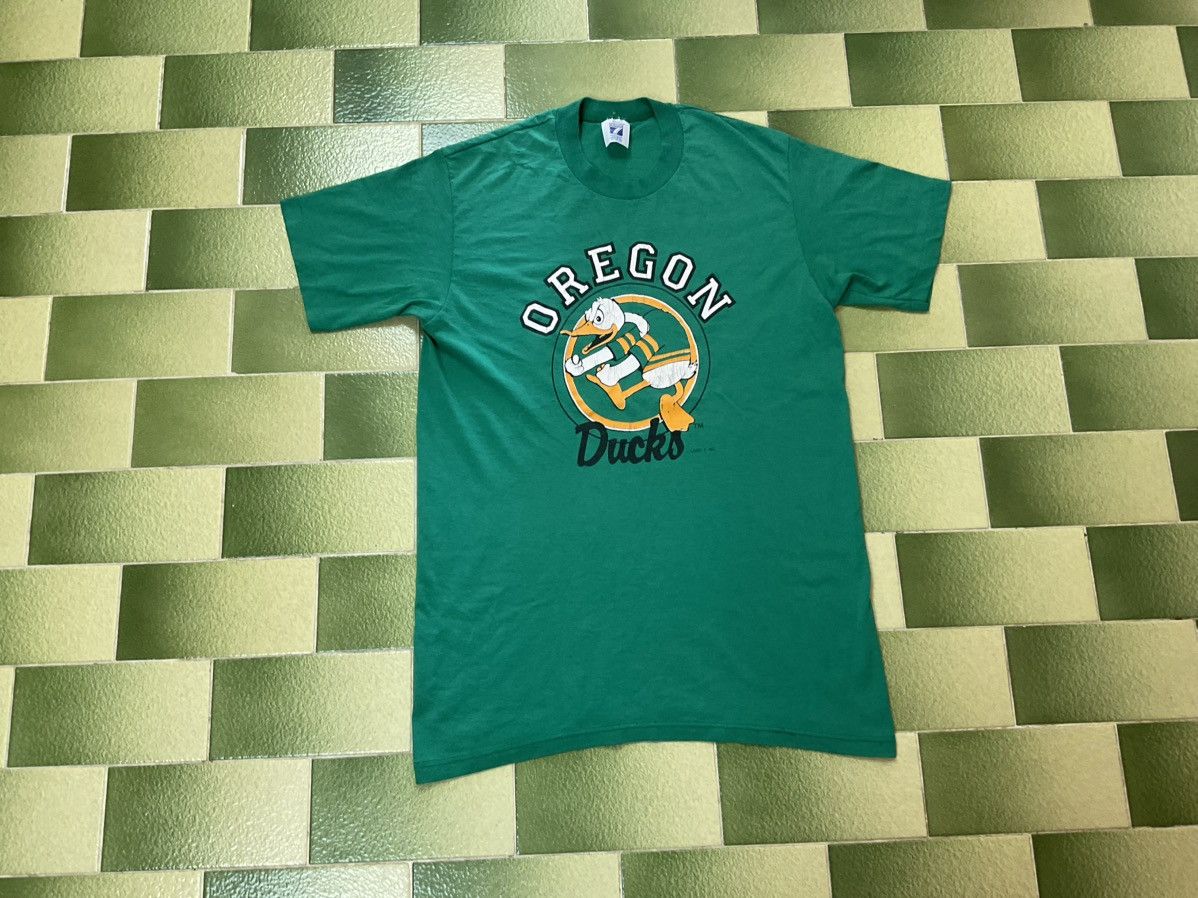 NCAA Vintage 90s Oregon Ducks T-Shirt by Logo7 Disney Donald Duck Size US M / EU 48-50 / 2 - 1 Thumbnail