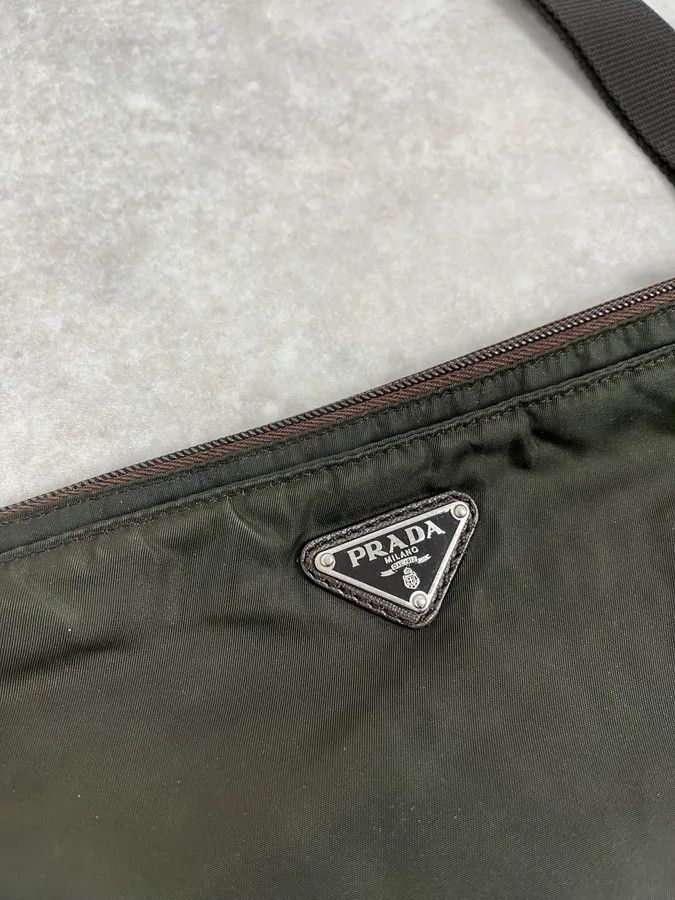 Prada 2000s Prada Dark Khaki Nylon Shoulder Bag Size ONE SIZE - 4 Thumbnail