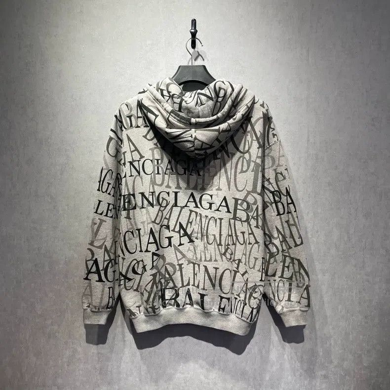 Balenciaga Balenciaga Zip-Up Hoodie with Allover Letter Print Size US XS / EU 42 / 0 - 2 Thumbnail