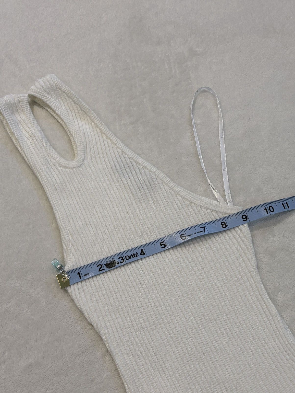 MINKPINK MINKPINK cream ribbed knit keyhole halter top Size S / US 4 / IT 40 - 5 Thumbnail