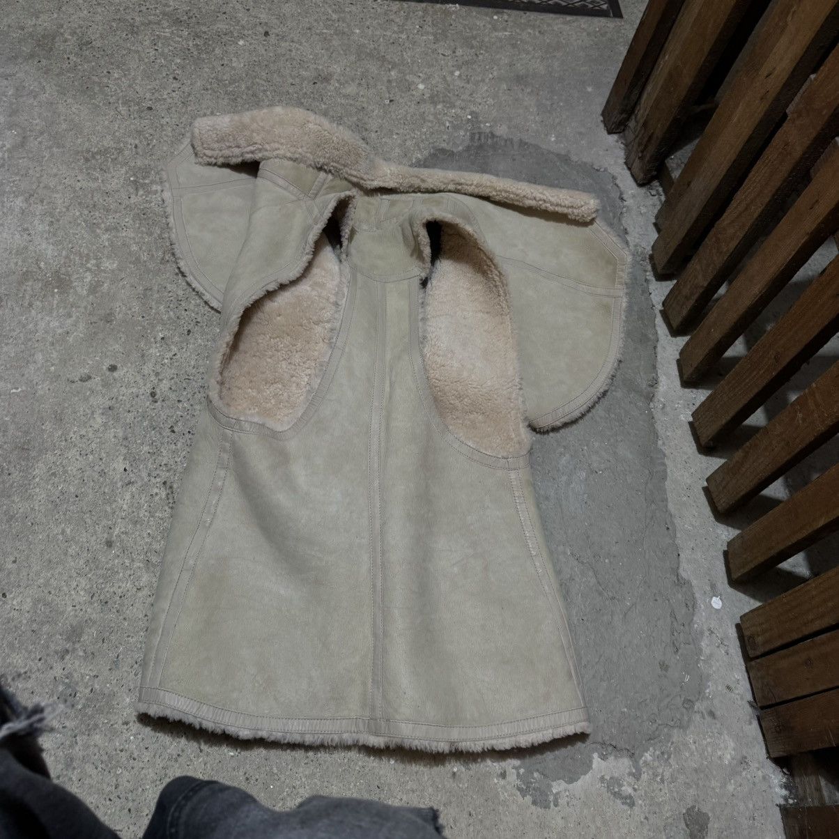 Givenchy × Vintage Sheepskin givenchy paris leather vest Size S / US 4 / IT 40 - 4 Thumbnail