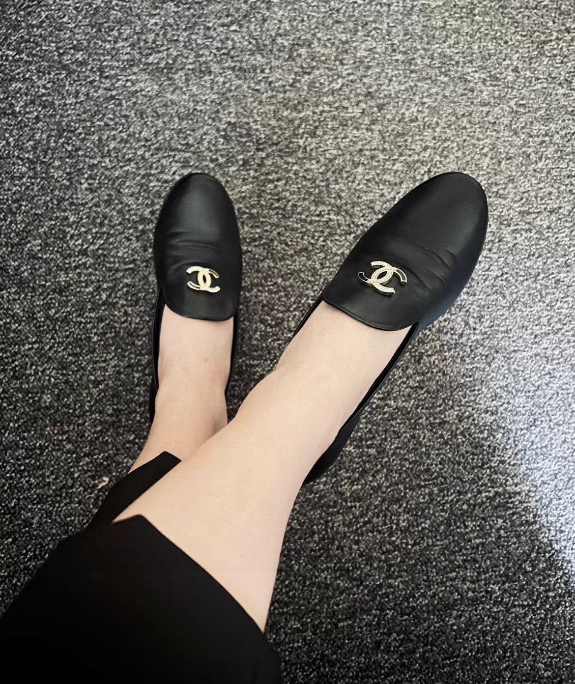 Chanel Chanel Black Leather Loafer 40c Gold Logo Size US 9.5 / IT 39.5 - 9 Thumbnail