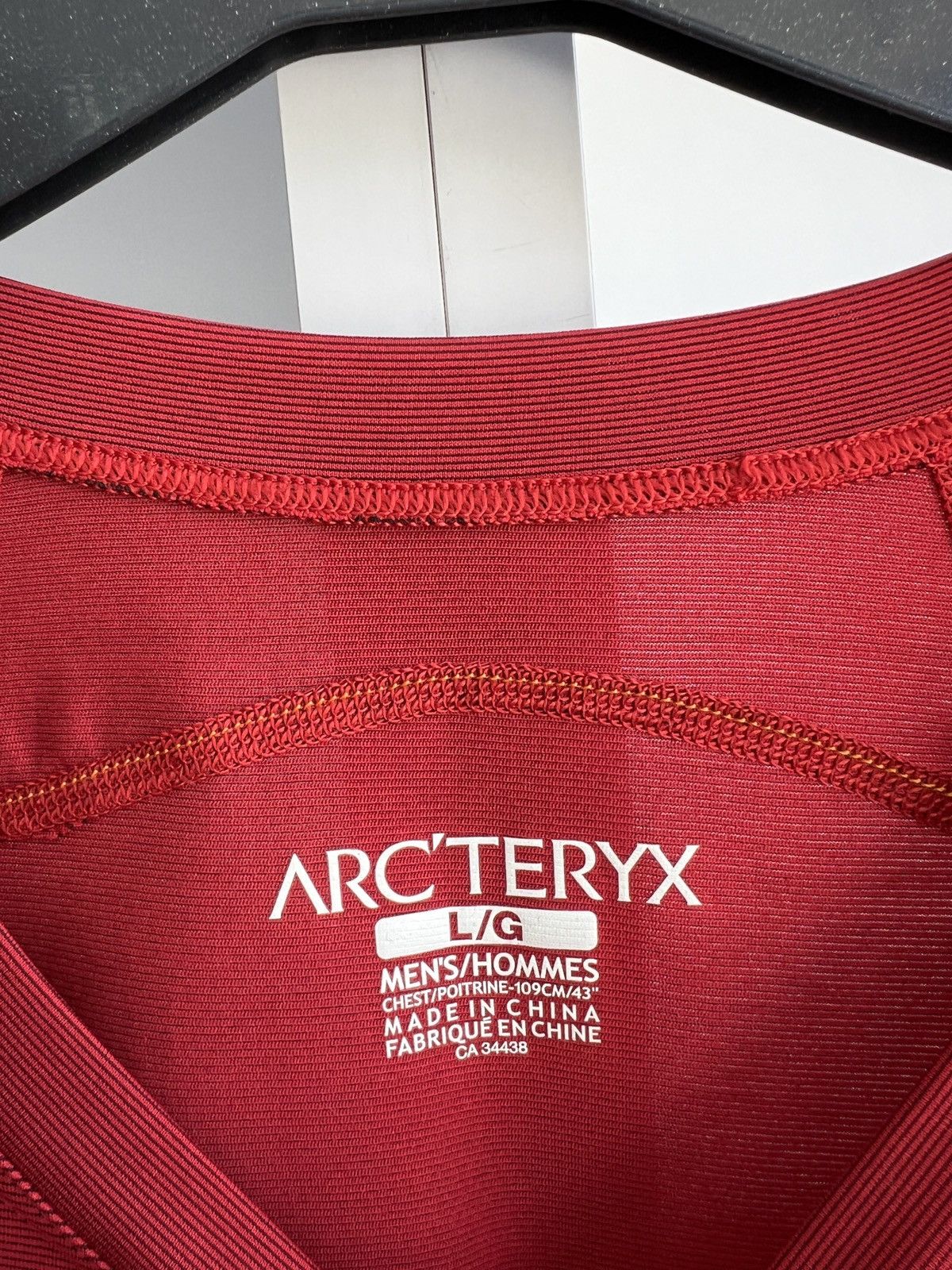 Arc'teryx × Vintage Vintage Arc’teryx red T-shirt Size US L / EU 52-54 / 3 - 7 Thumbnail