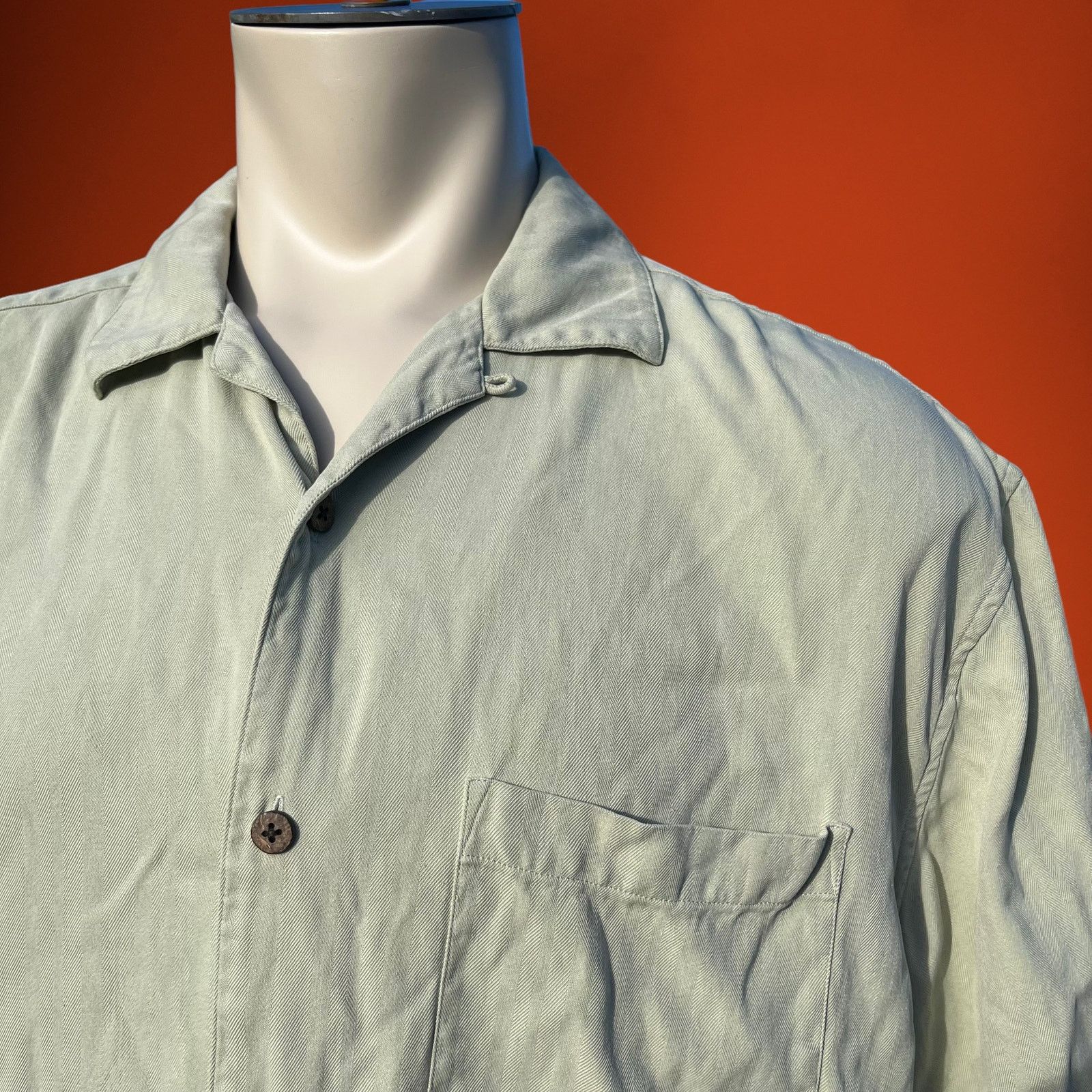 Jos. A. Bank Vintage Jos. A. Bank Shirt 100% Silk Casual Button Down XL Size US XL / EU 56 / 4 - 5 Thumbnail