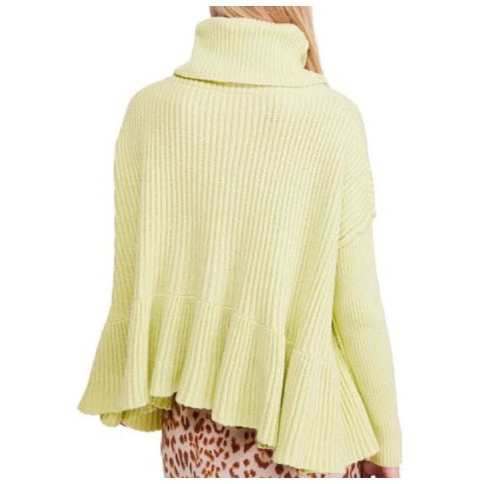 Free People Free People Layer Cake Sweater in Lime Size XS / US 0-2 / IT 36-38 - 2 Thumbnail