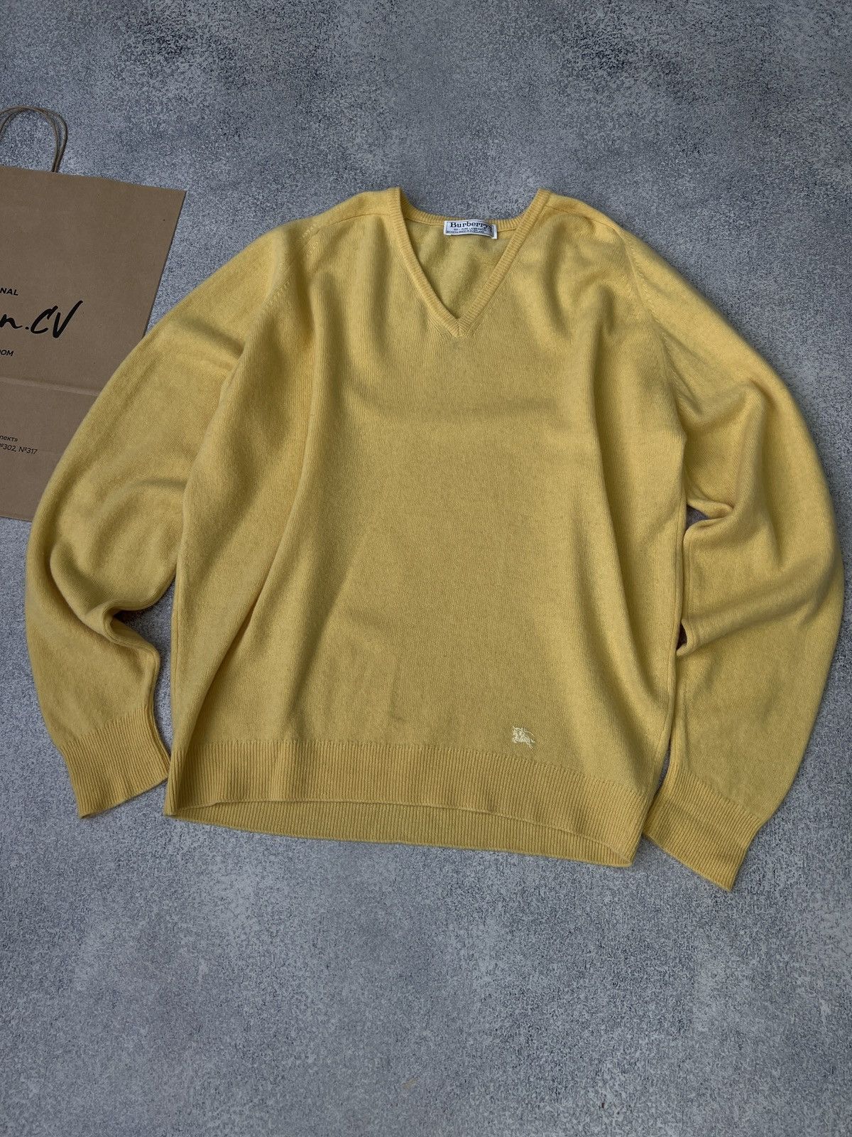 Burberry × Vintage Burberrys Vintage Wool Cashmere Cardigan Size US XL / EU 56 / 4 - 2 Thumbnail