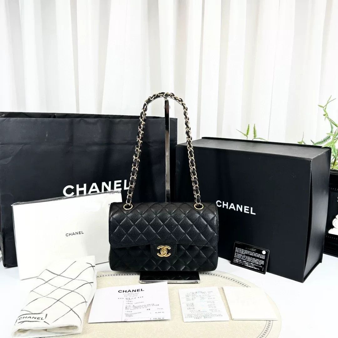 Chanel Pre-loved Bag Very good condition Size ONE SIZE - 1 Thumbnail