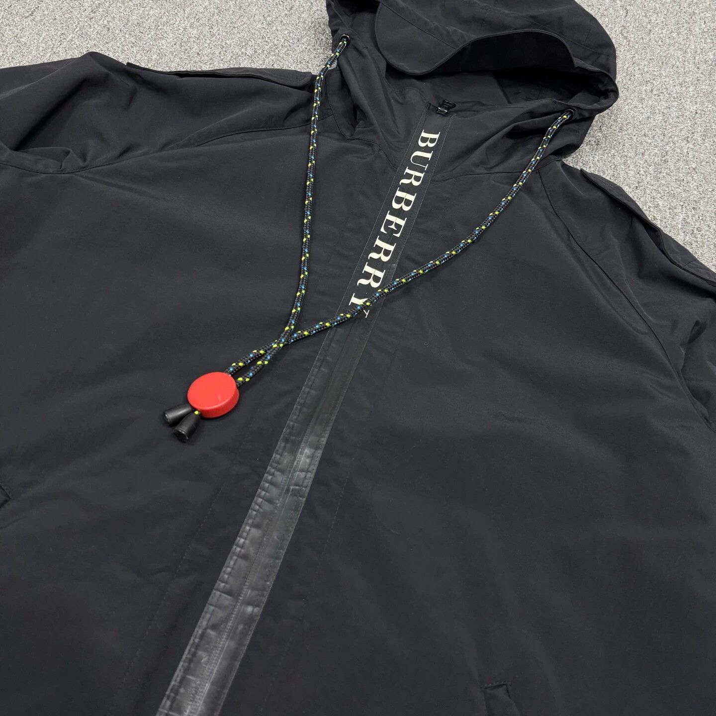 Burberry Burberry Black Logo Print Jacket 52 95% New Size US L / EU 52-54 / 3 - 3 Thumbnail