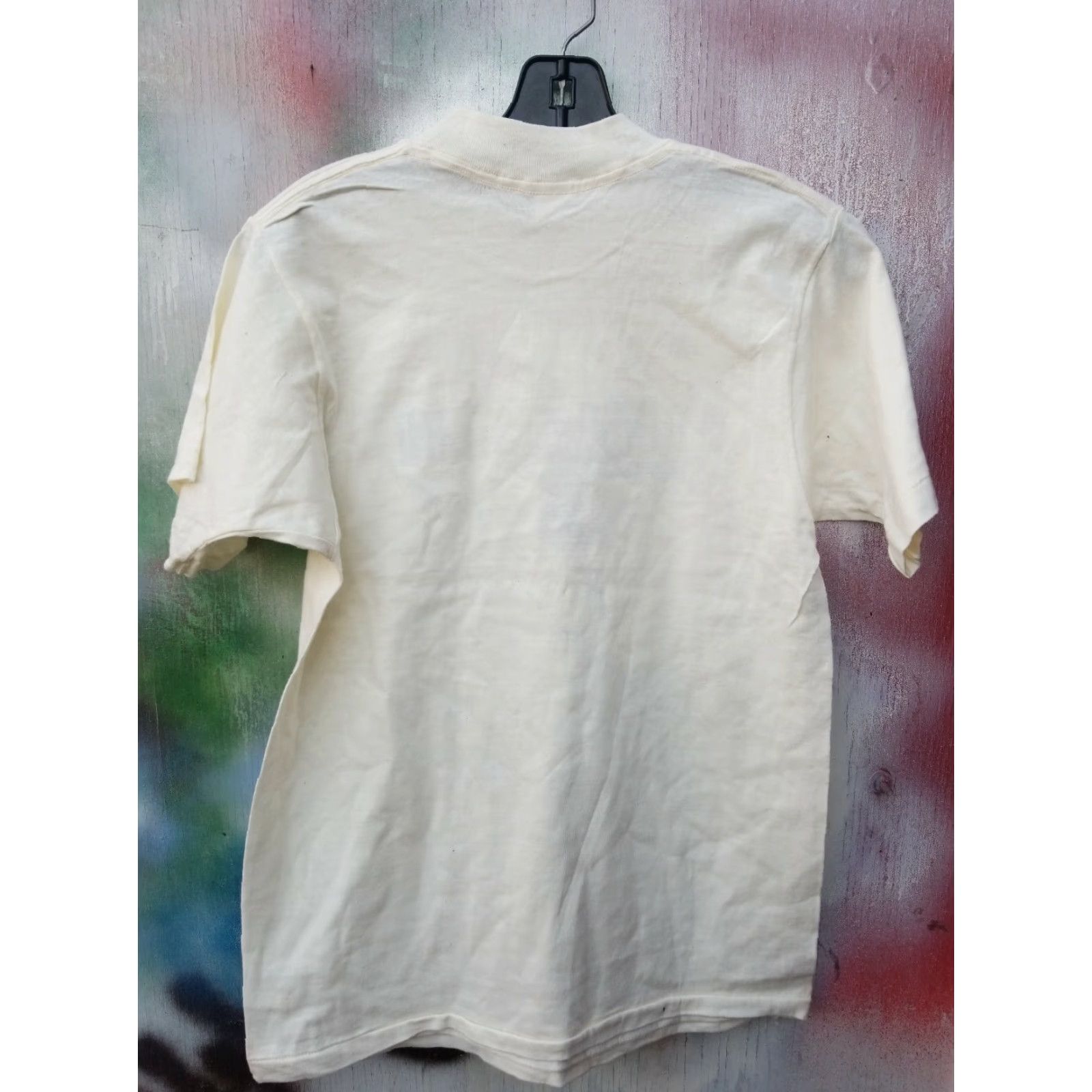 Vintage VINTAGE RINGO STARR Beatles Rock Band small DEADSTOCK SHIRT Unisex White 100% Cotton Graphic Tee 1970s Mens Womens Boys Girls Chest 18 Length 27 Size US S / EU 44-46 / 1 - 4 Thumbnail