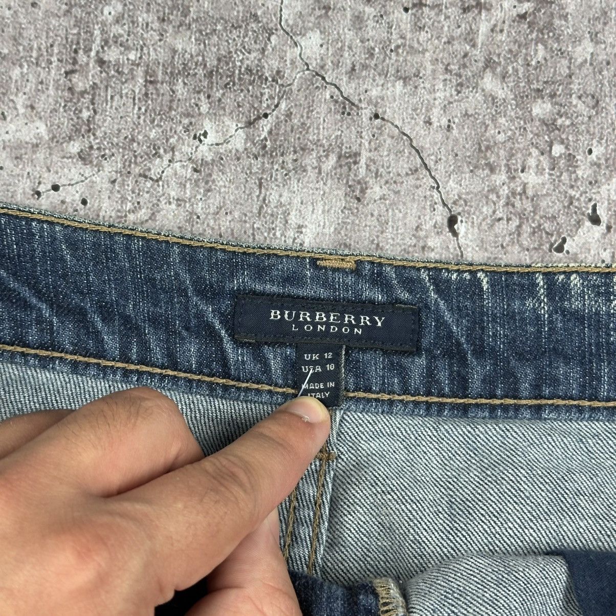 Burberry Women's Burberry London Nova Check Mini Skirt Size 30" / US 8 / IT 44 - 8 Thumbnail