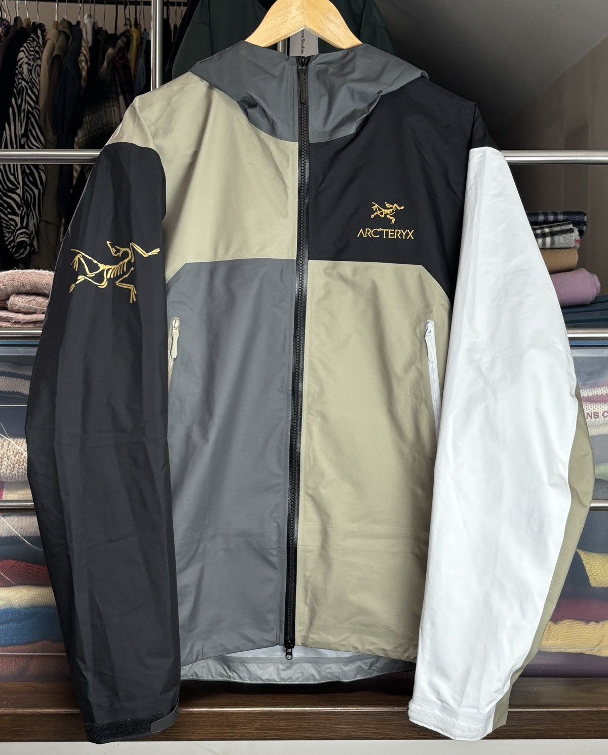 Arc'teryx × Beams Plus Arc’Teryx x Beams Gore-Tex Beta Jacket Gorpcore Ultra Rare Size US L / EU 52-54 / 3 - 1 Thumbnail
