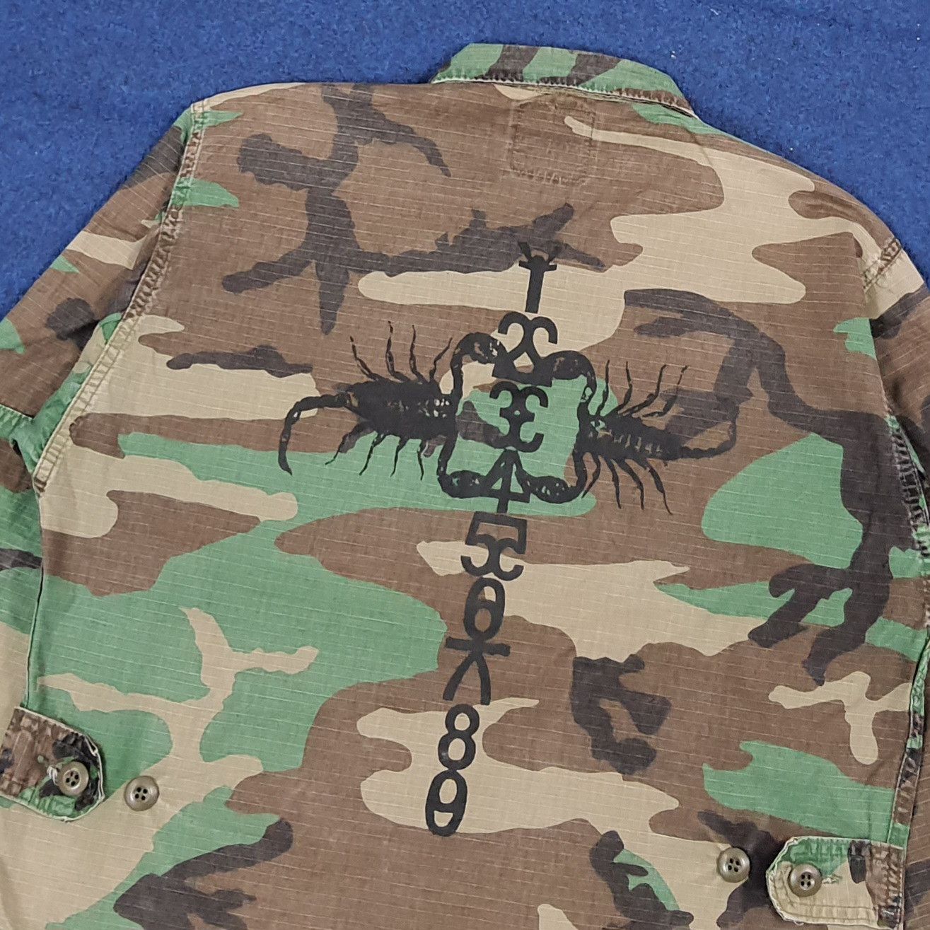 Vintage Vintage 90s US Military Camo Jacket Custom Logo C278N15 Size US M / EU 48-50 / 2 - 2 Thumbnail