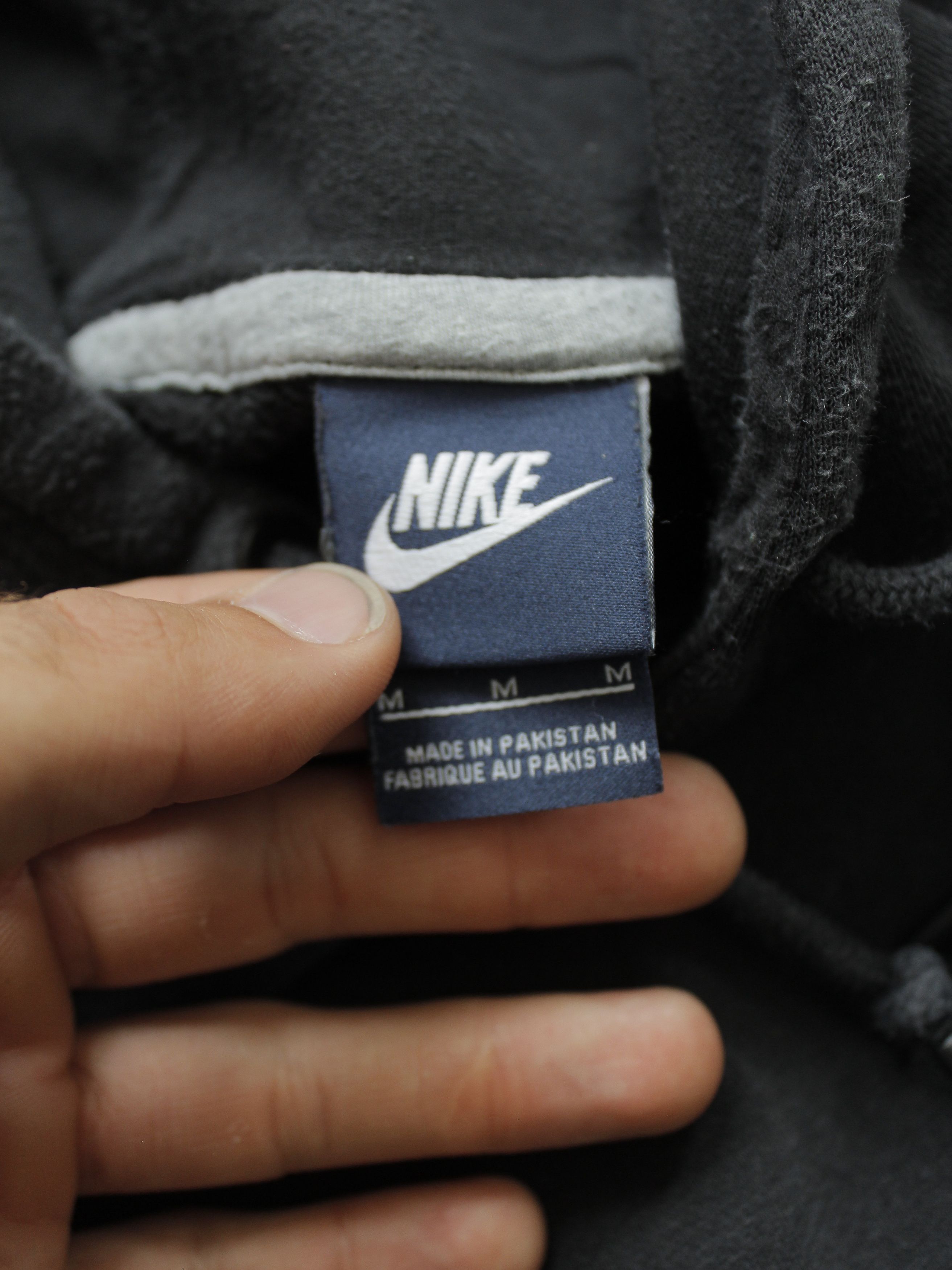 Nike × Vintage Nike Swoosh Embroided Hoodie Black Mens M Size US M / EU 48-50 / 2 - 8 Thumbnail