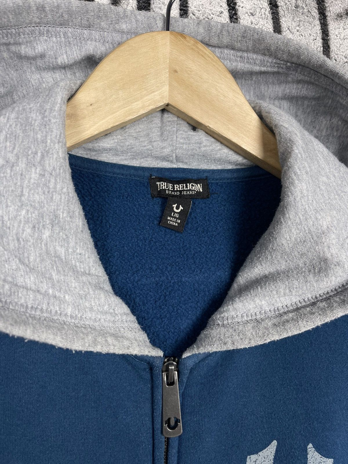 True Religion Y2K True Religion Big Logo Zip Hoodie Men’s Size L Size US L / EU 52-54 / 3 - 7 Thumbnail