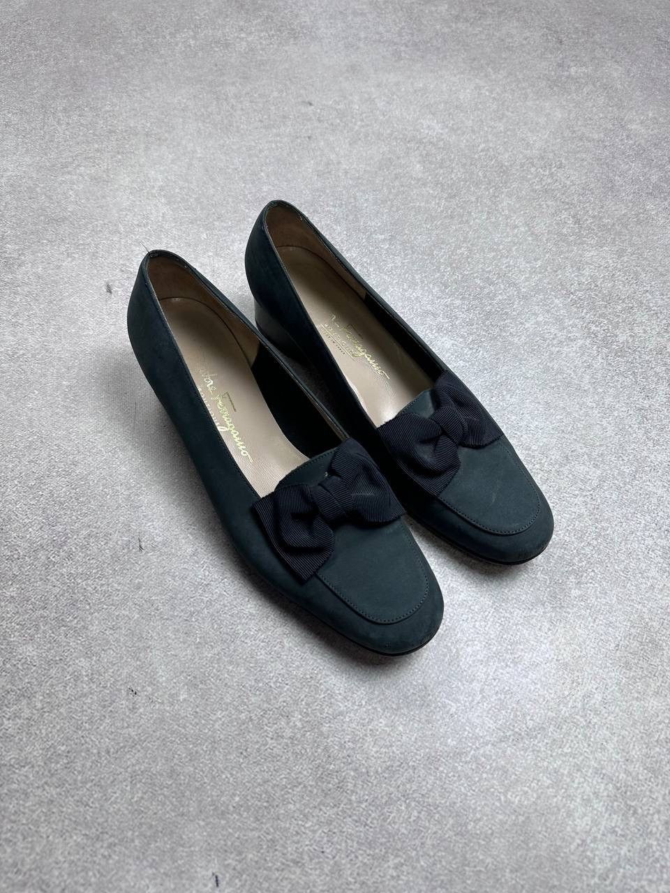 Salvatore Ferragamo Vintage Salvadore Ferragamo Luxury Woman's Flats Size US 8.5 / IT 38.5 - 2 Thumbnail
