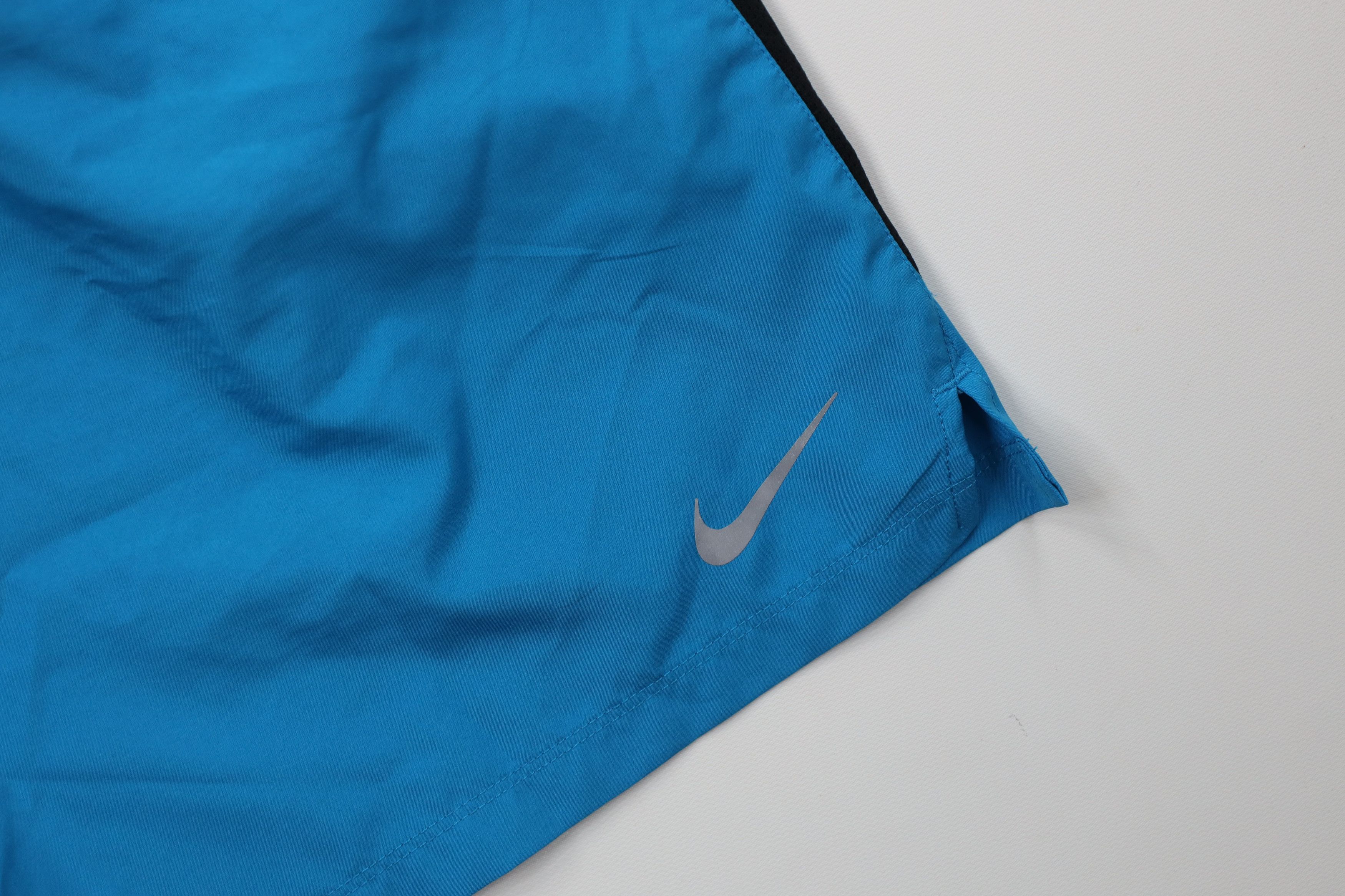Nike Vintage Y2K Nike Running Above Knee Jogging Shorts Blue Size US 34 / EU 50 - 5 Thumbnail